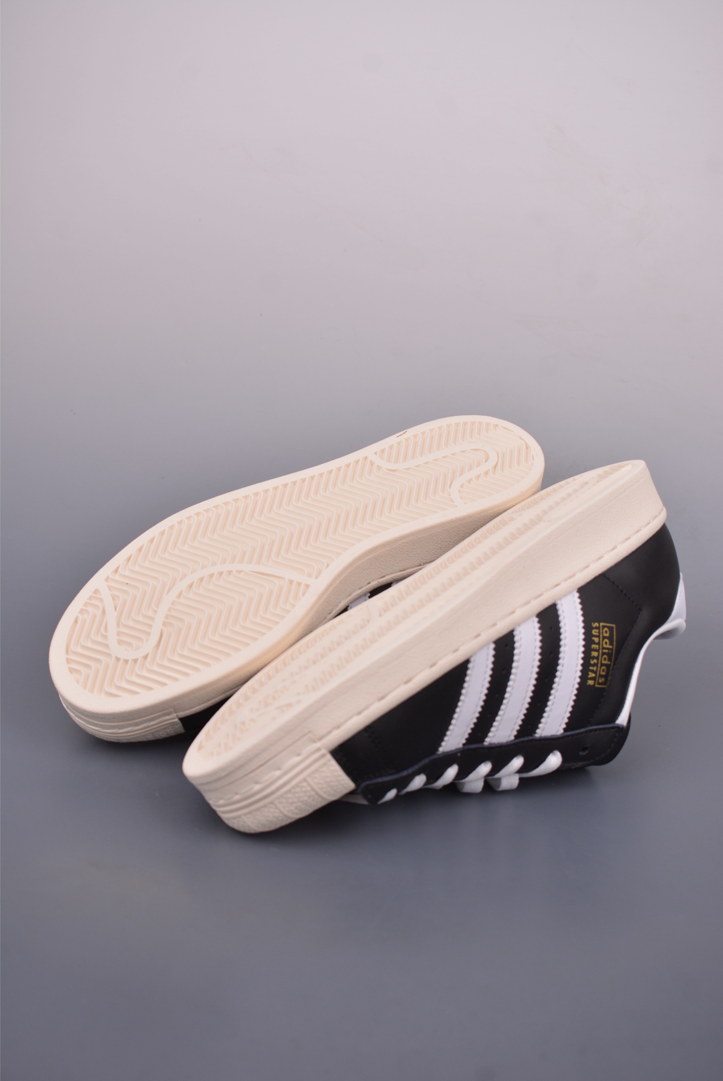 Adidas Originals Superstar 2025全新版本 贝壳头 JI0319