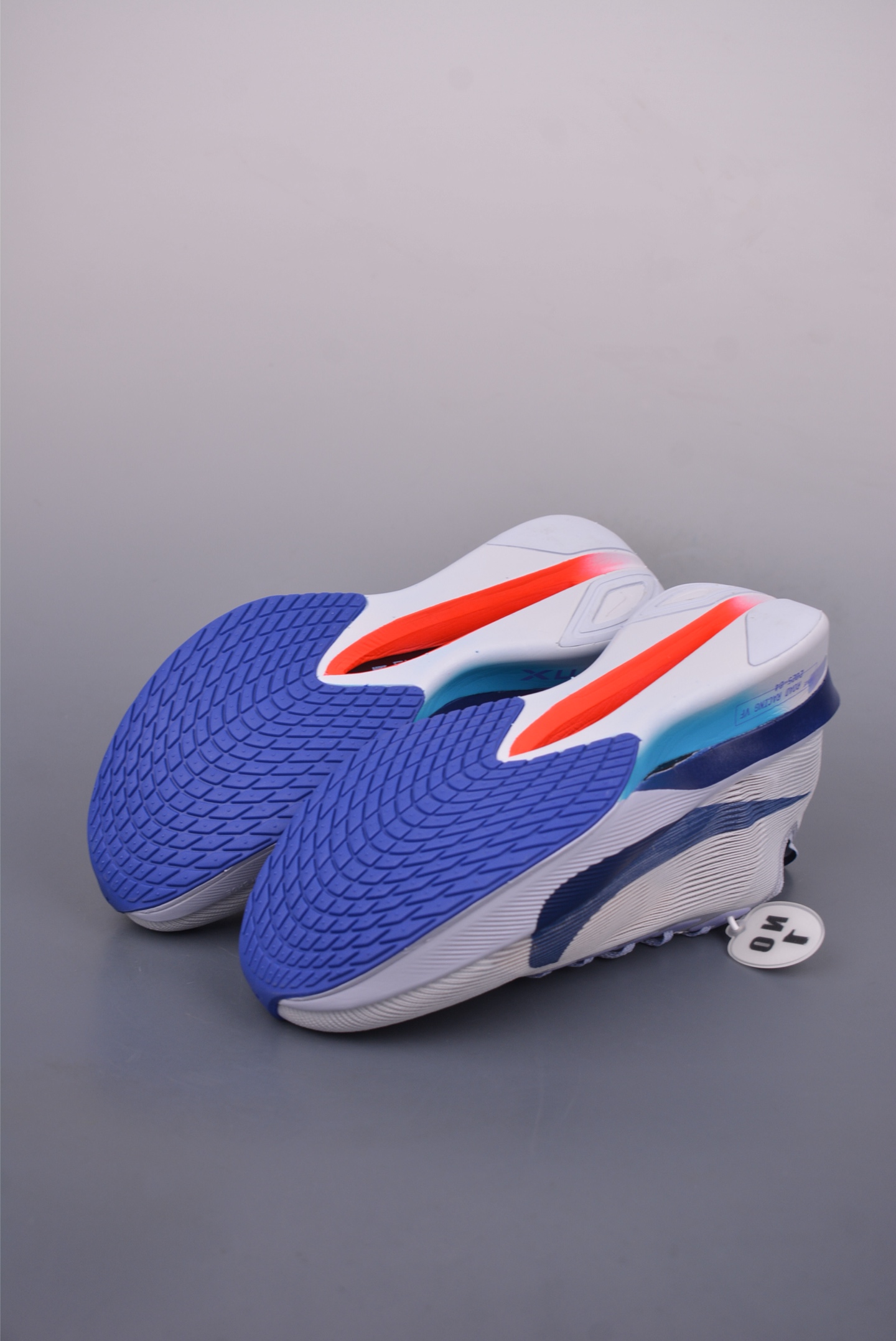 Nike ZoomX Vaporfly NEXT减震马拉松跑步鞋  HF6413-001