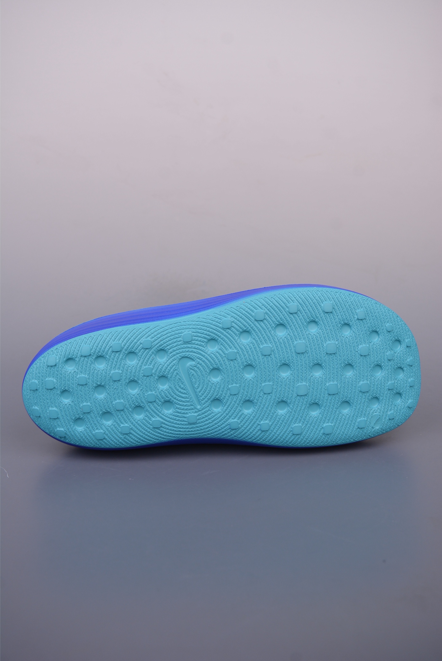 Nike ReactX Rejuven8 Slides: Summer Essential with Superior Comfort - HV4479 3 i1749247169748 3280 0 2
