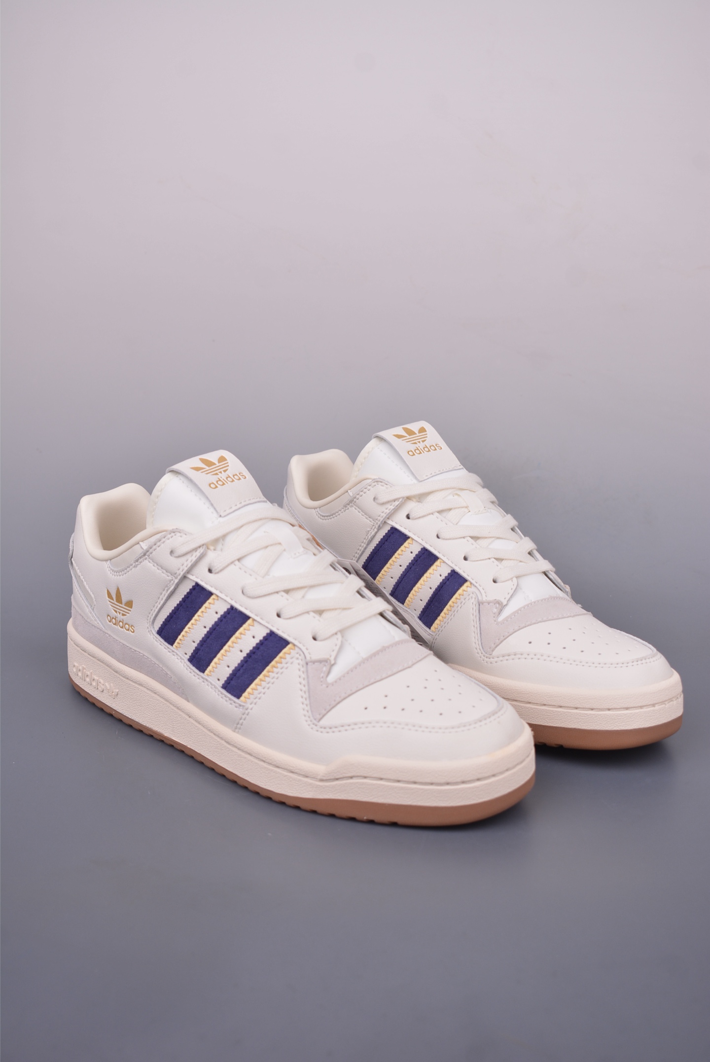 Adidas Forum Low CL: Classic Retro Sneakers with Premium Leather Upper 1 i1749247363045 8706 0 0
