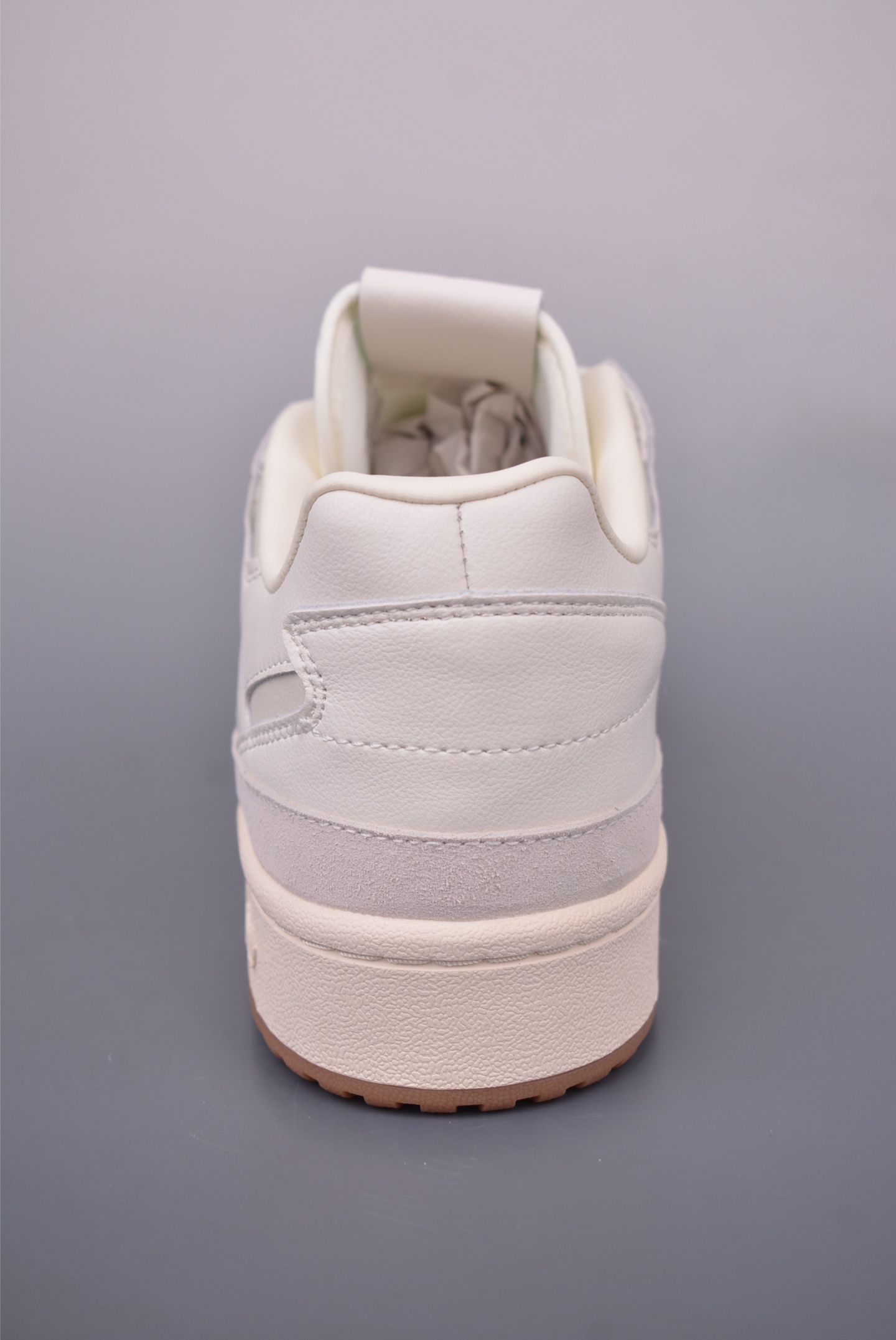 Adidas Forum Low CL: Classic Retro Sneakers with Premium Leather Upper 4 i1749247363053 9116 0 3