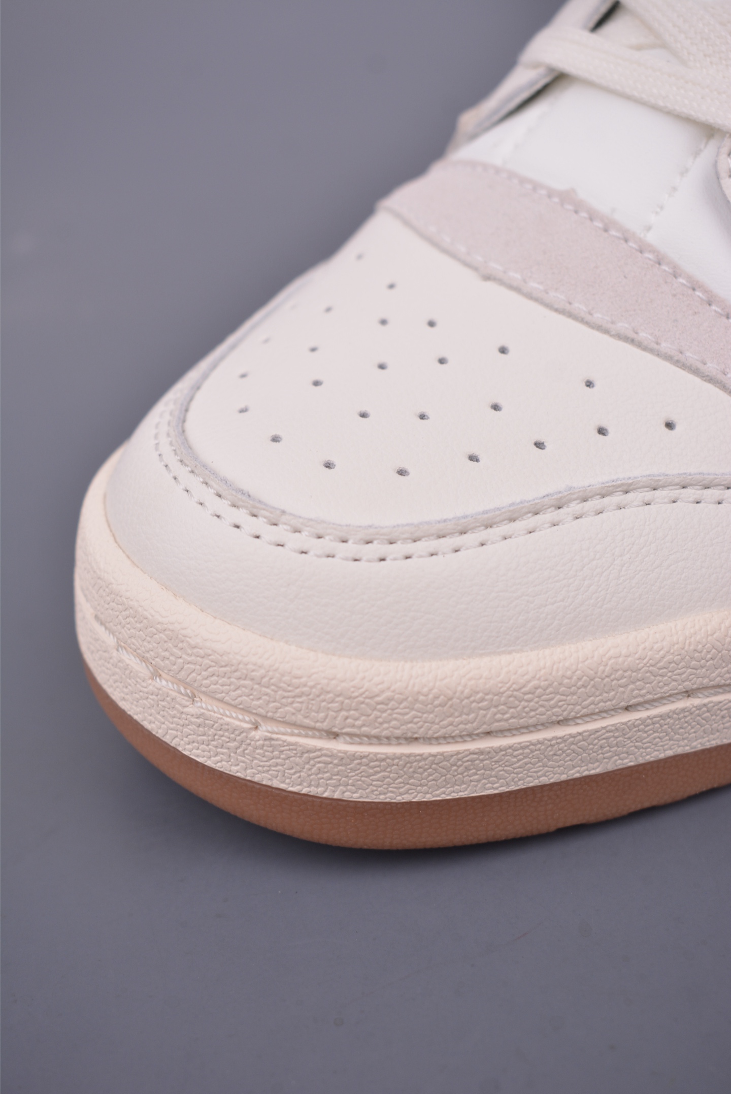 Adidas Forum Low CL: Classic Retro Sneakers with Premium Leather Upper 6 i1749247364461 4862 0 5