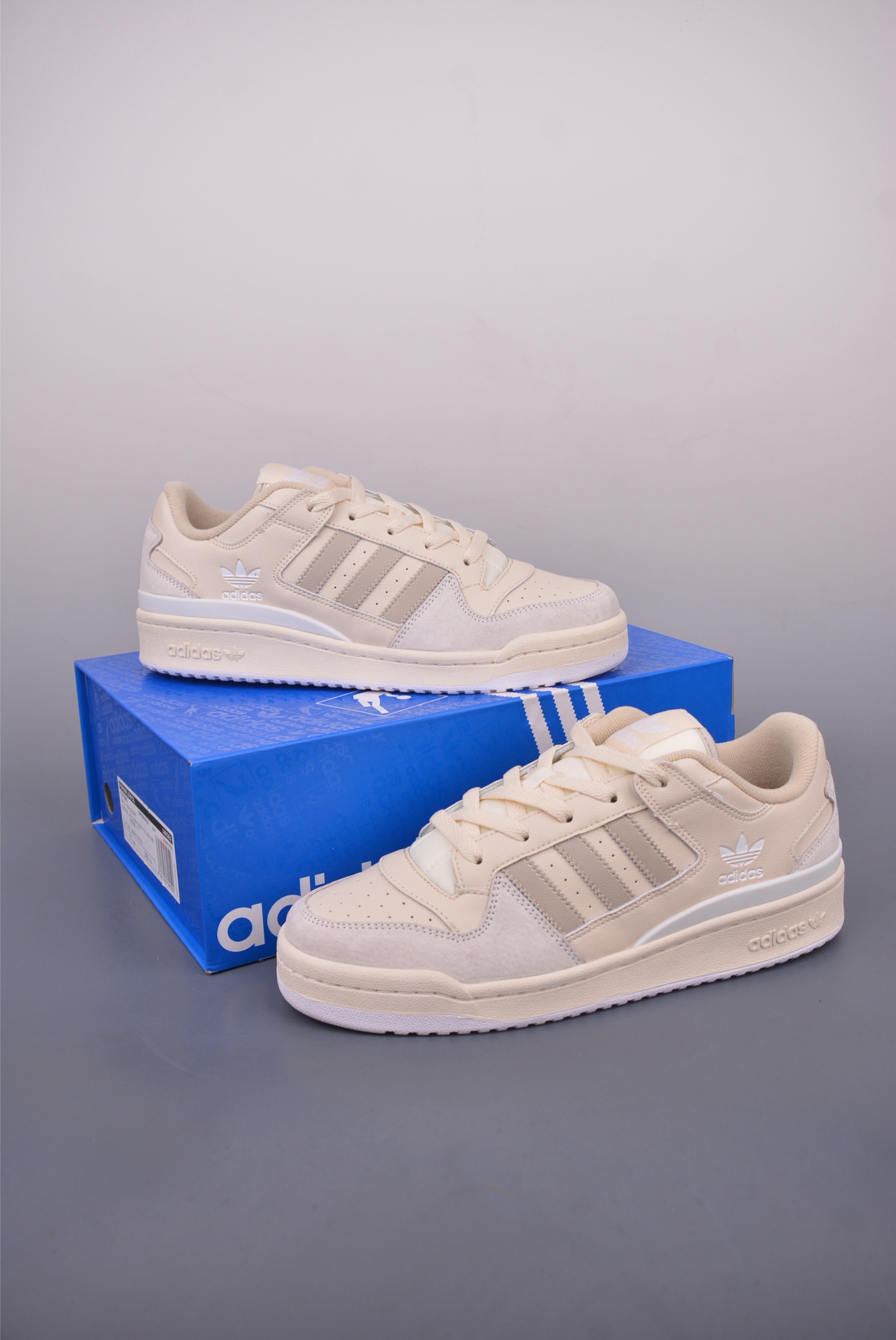 海外渠道版 原盒原标 Adidas Forum LOW CL 三叶草低邦 经典魔术贴复古板鞋  ID7995