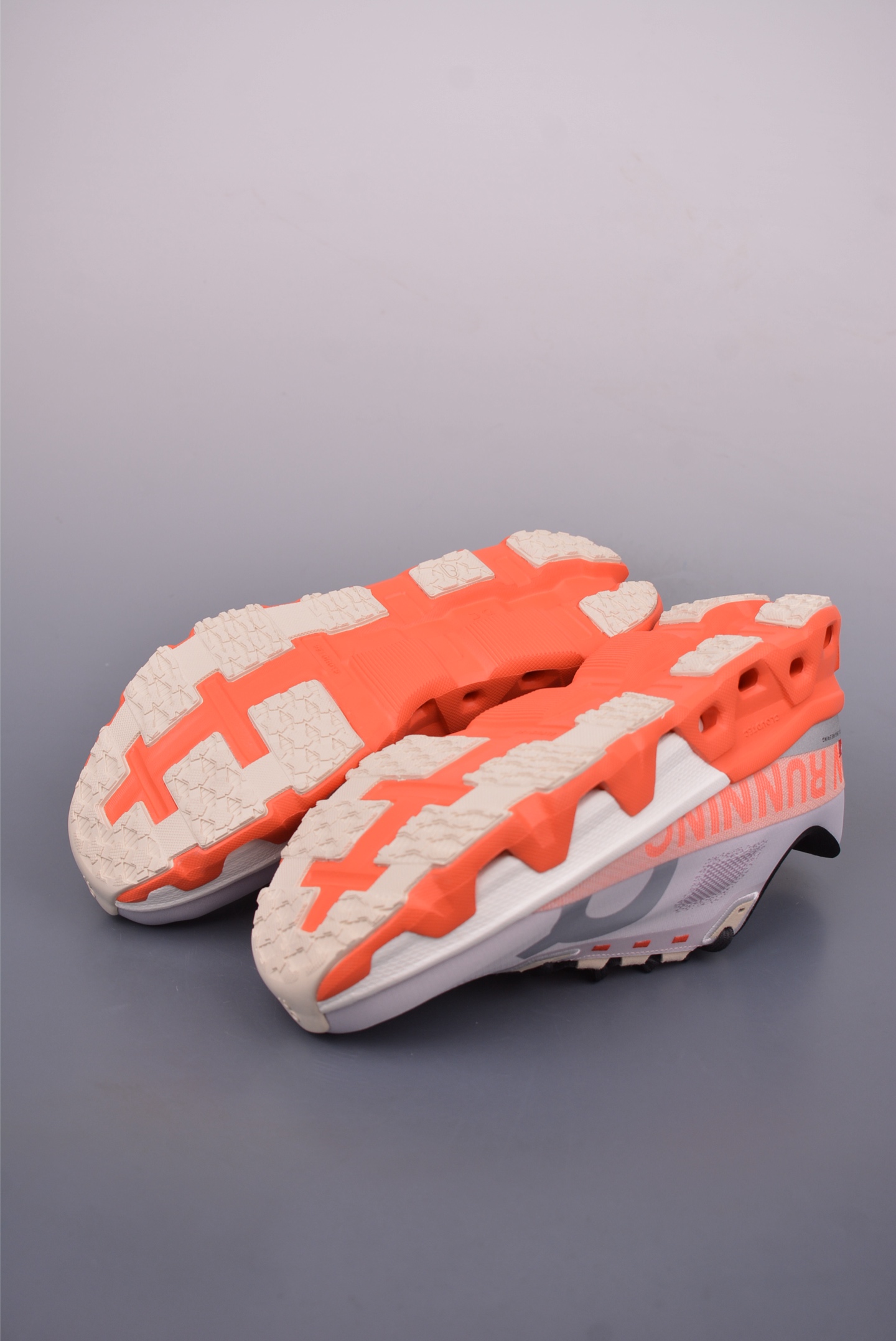 On Running Cloudtilt Women's Sneakers Loewe Outdoor Street Style Shoes 4 i1749247563068 3085 0 2