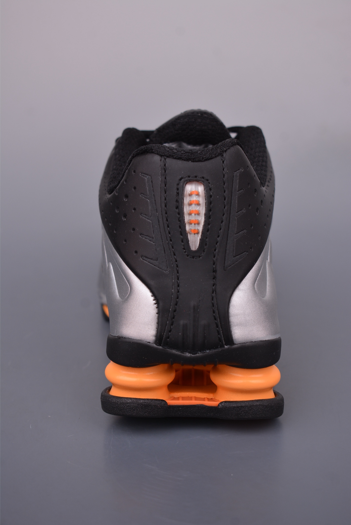 Nike Shox Ride 2 SP x Supreme Running Shoes - Cushioning, Comfort, and Style 5 i1749247640196 6789 0 3