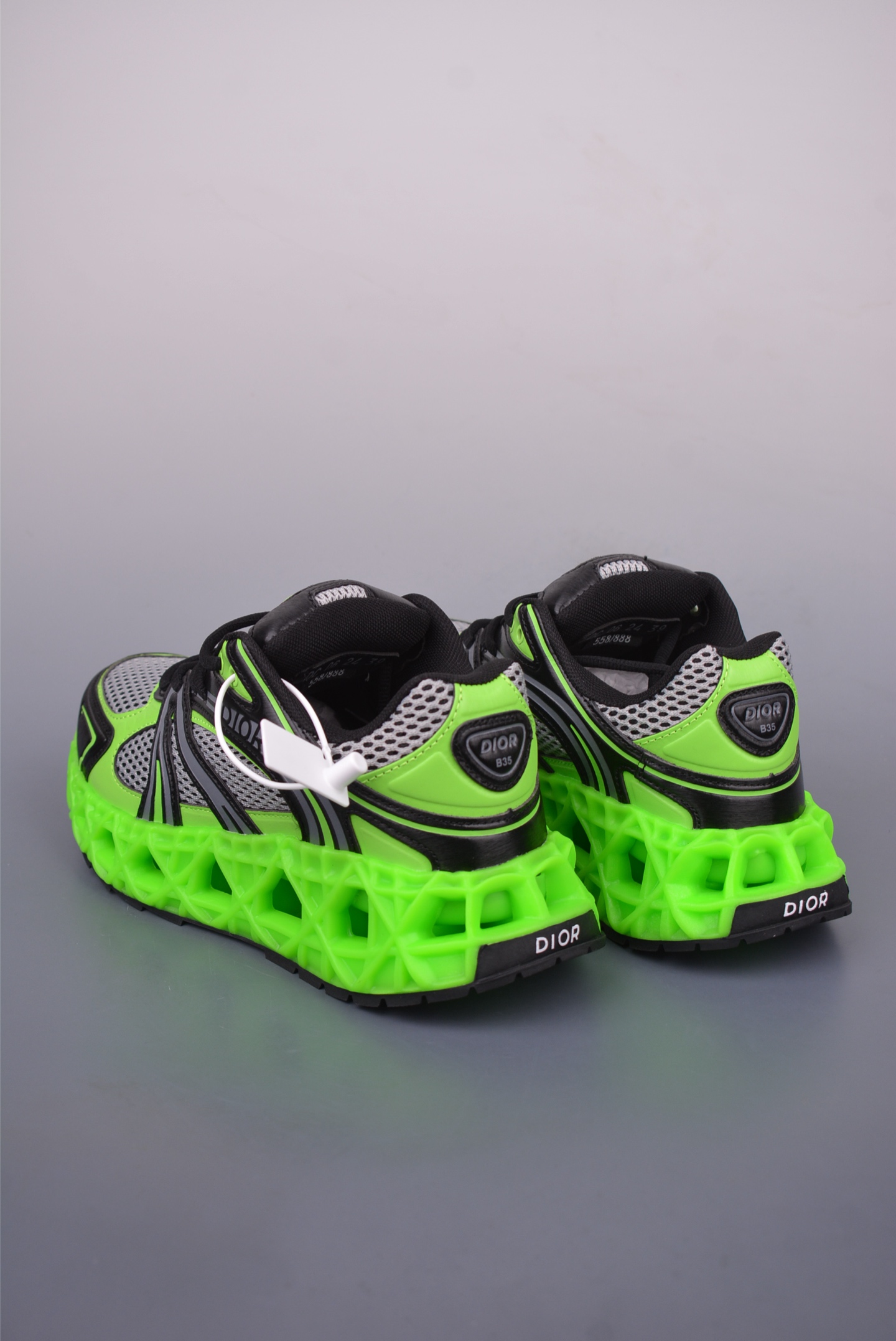 Dior B35 NXT Sneakers - Mesh, 3D Printed Sole, Sport Shoes for Women 2 i1749248406561 724 0 1