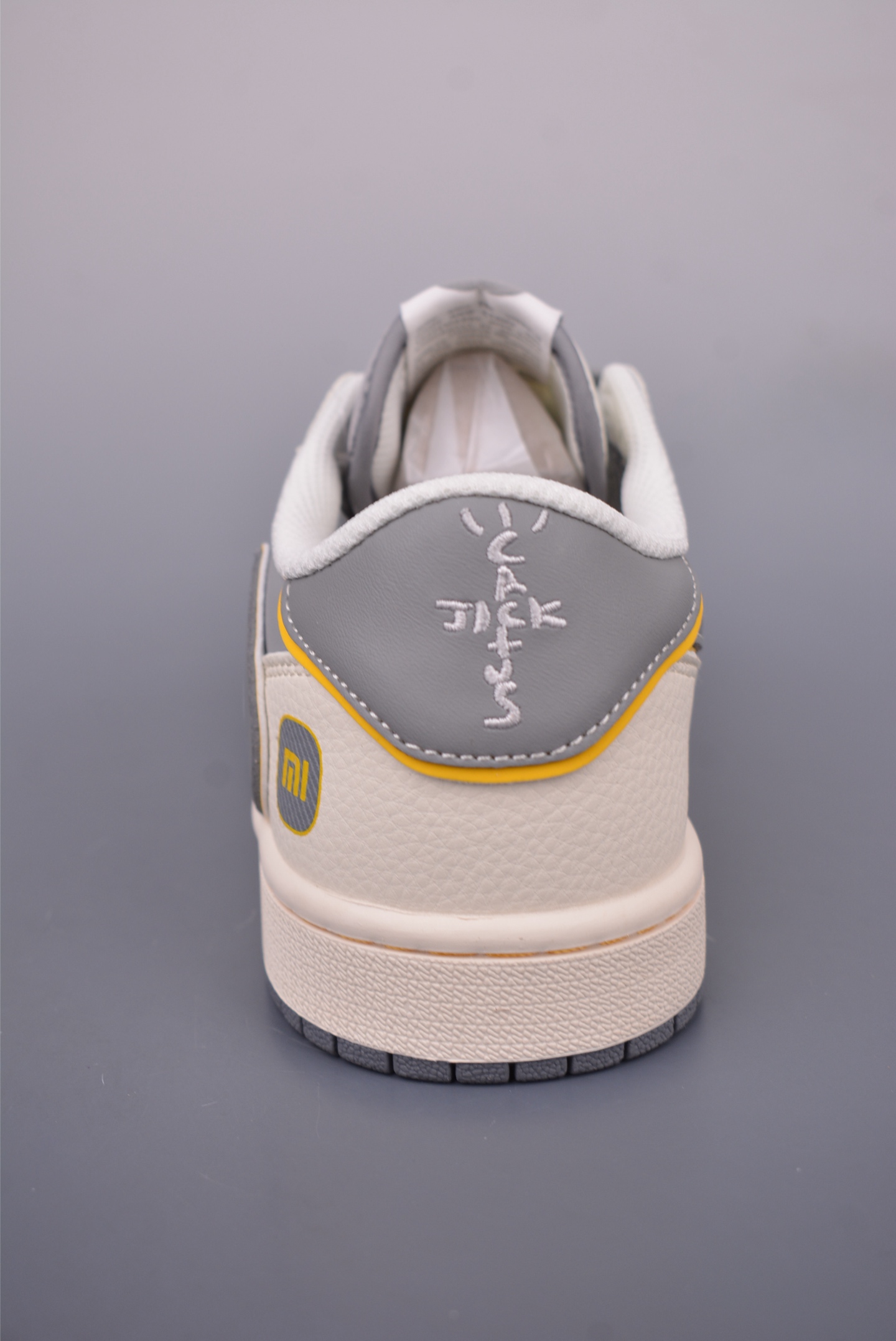 Fragment x Travis Scott x 小米Su7 Air Jordan 1 Low 三方联名倒钩 XX3168-200-Chinese UA Cheap High Quatity Brand Clothes Bags handbags Sneakers wholesale wholesaler seller from China Factory suppliers Fashion Clothing Shoes best Quality Beautiful Price Fragment x Travis Scott x 小米Su7 Air Jordan 1 Low 三方联名倒钩 XX3168-200