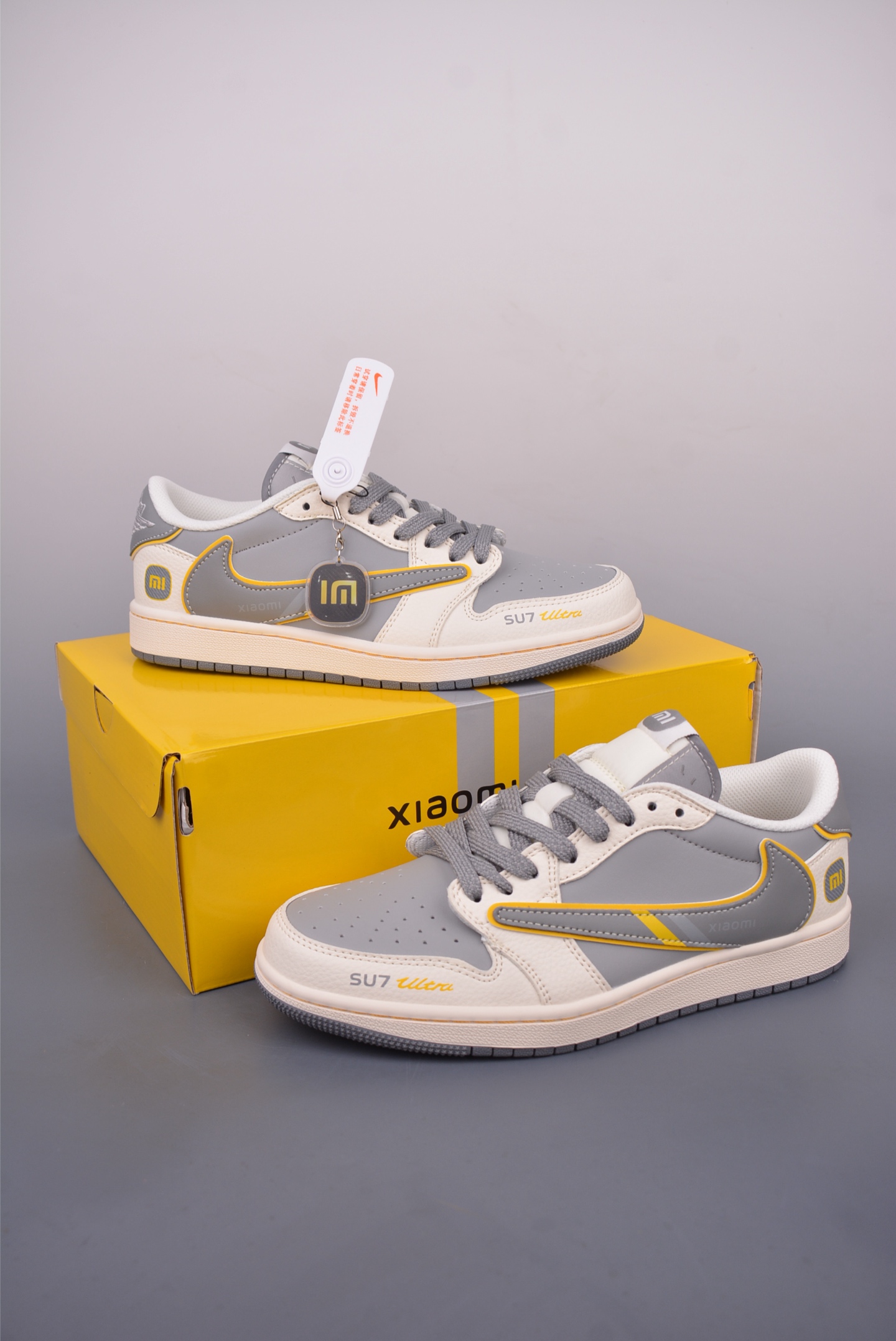 Fragment x Travis Scott x 小米Su7 Air Jordan 1 Low 三方联名倒钩 XX3168-200-Chinese UA Cheap High Quatity Brand Clothes Bags handbags Sneakers wholesale wholesaler seller from China Factory suppliers Fashion Clothing Shoes best Quality Beautiful Price Fragment x Travis Scott x 小米Su7 Air Jordan 1 Low 三方联名倒钩 XX3168-200