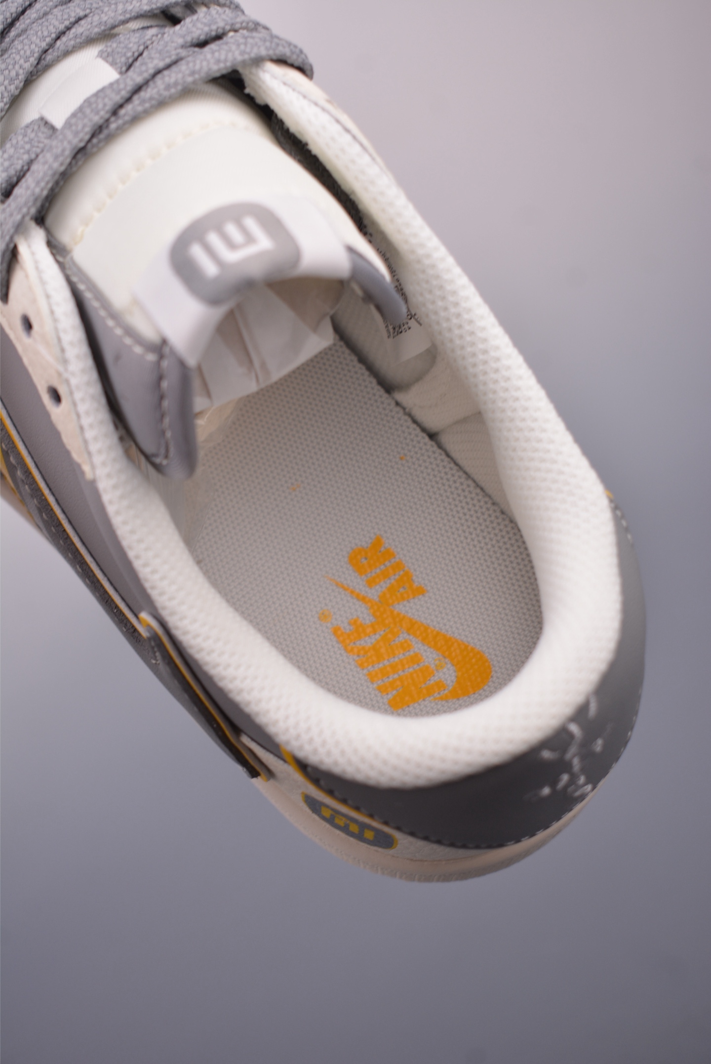 Fragment x Travis Scott x 小米Su7 Air Jordan 1 Low 三方联名倒钩 XX3168-200-Chinese UA Cheap High Quatity Brand Clothes Bags handbags Sneakers wholesale wholesaler seller from China Factory suppliers Fashion Clothing Shoes best Quality Beautiful Price Fragment x Travis Scott x 小米Su7 Air Jordan 1 Low 三方联名倒钩 XX3168-200