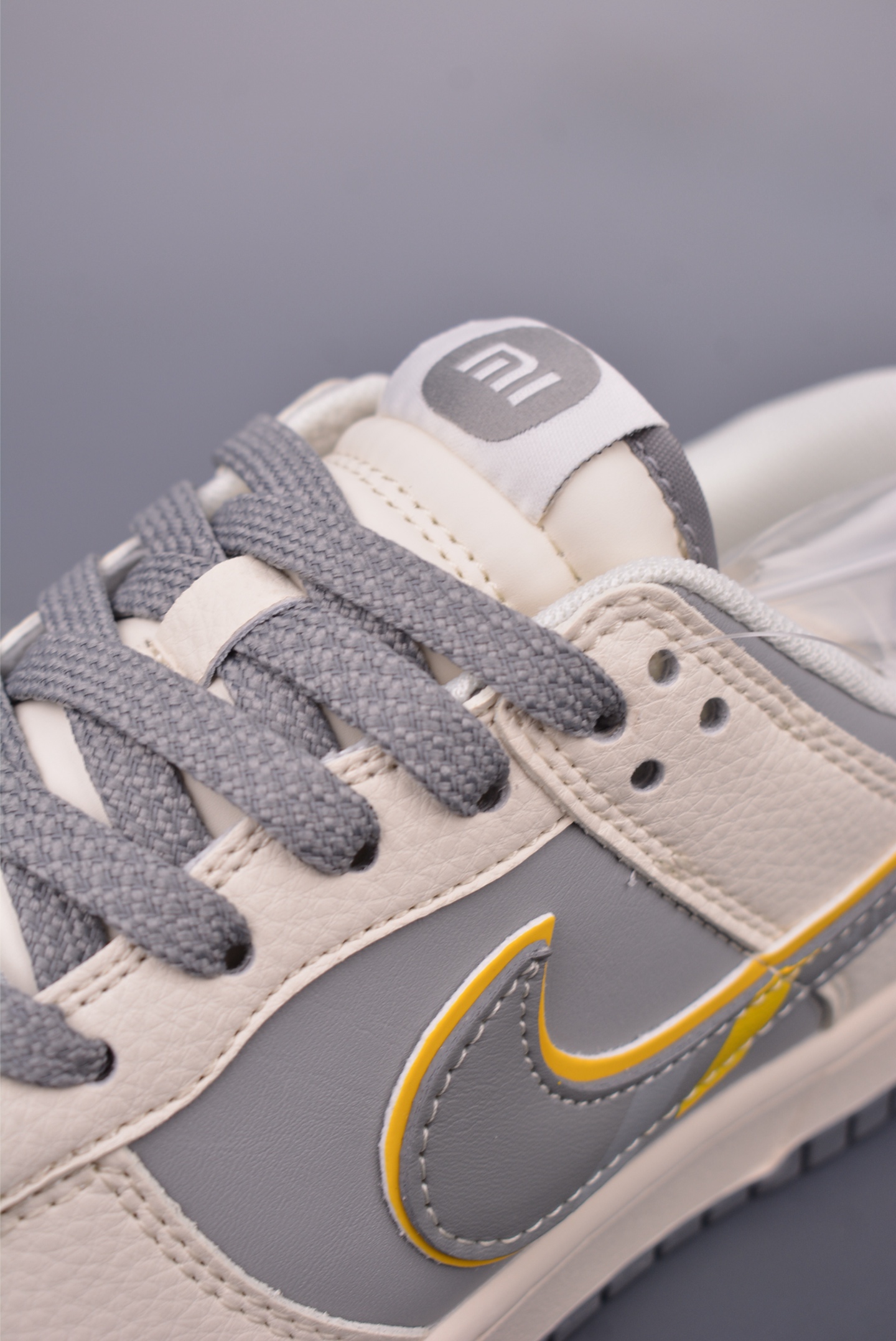 Nike SB Dunk Low Xiaomi SU7: Premium Leather, Enhanced Comfort, Perfect Detailing 7 i1749250751228 2013 0 6