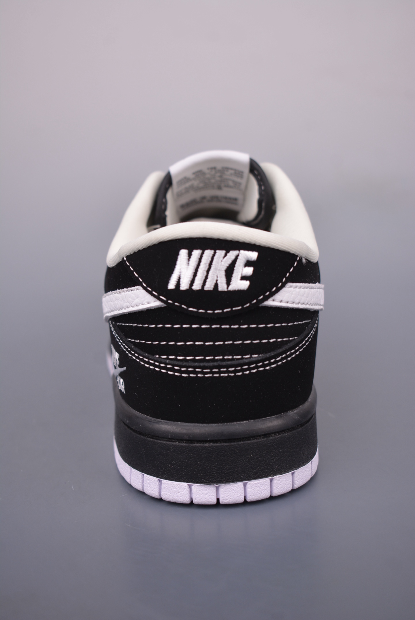Nike SB Dunk Low NBA Collaboration Black/White Sneakers - Premium Quality 4 i1749250778105 4248 0 3