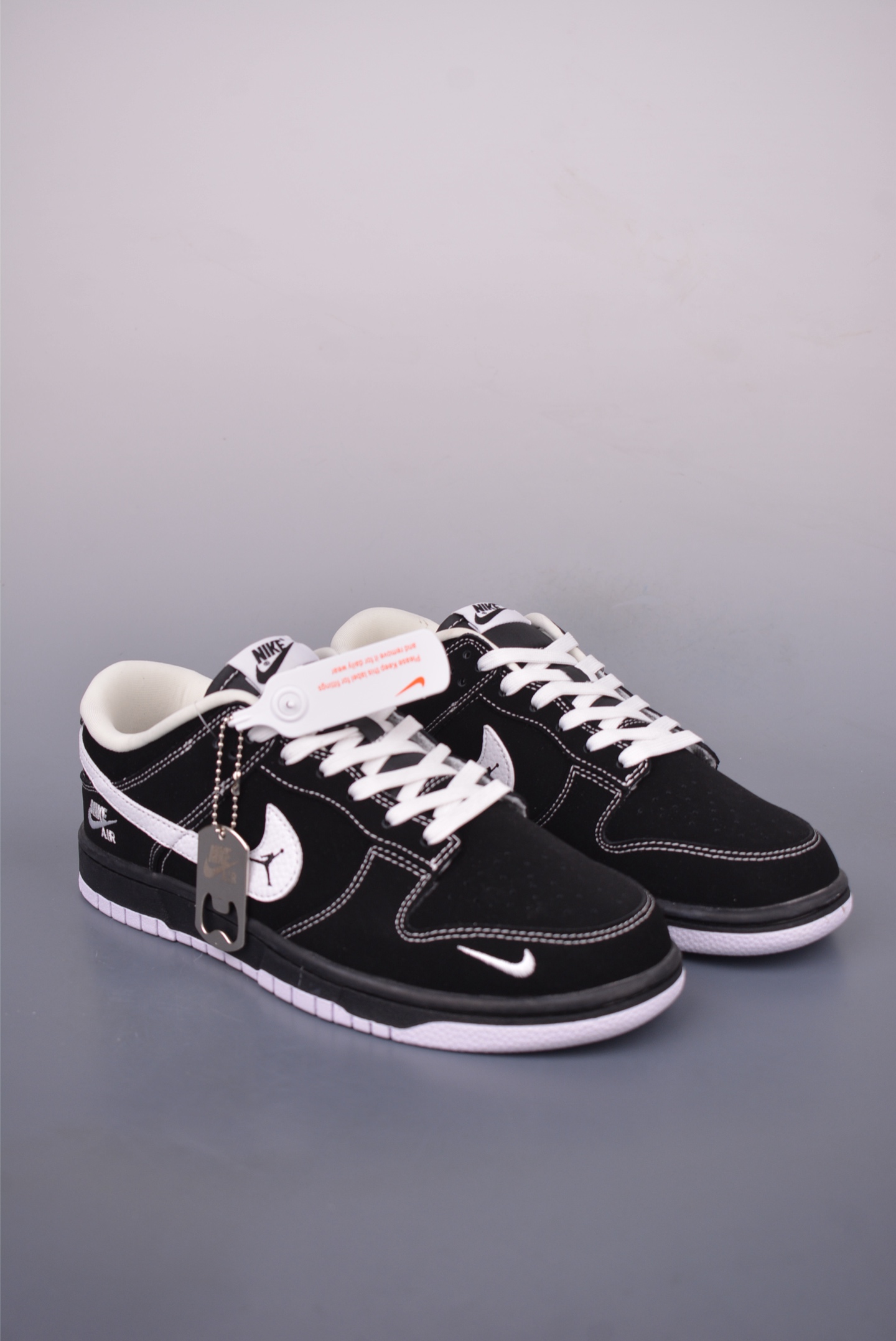 Nike SB Dunk Low NBA Collaboration Black/White Sneakers - Premium Quality 1 i1749250782629 7016 0 0