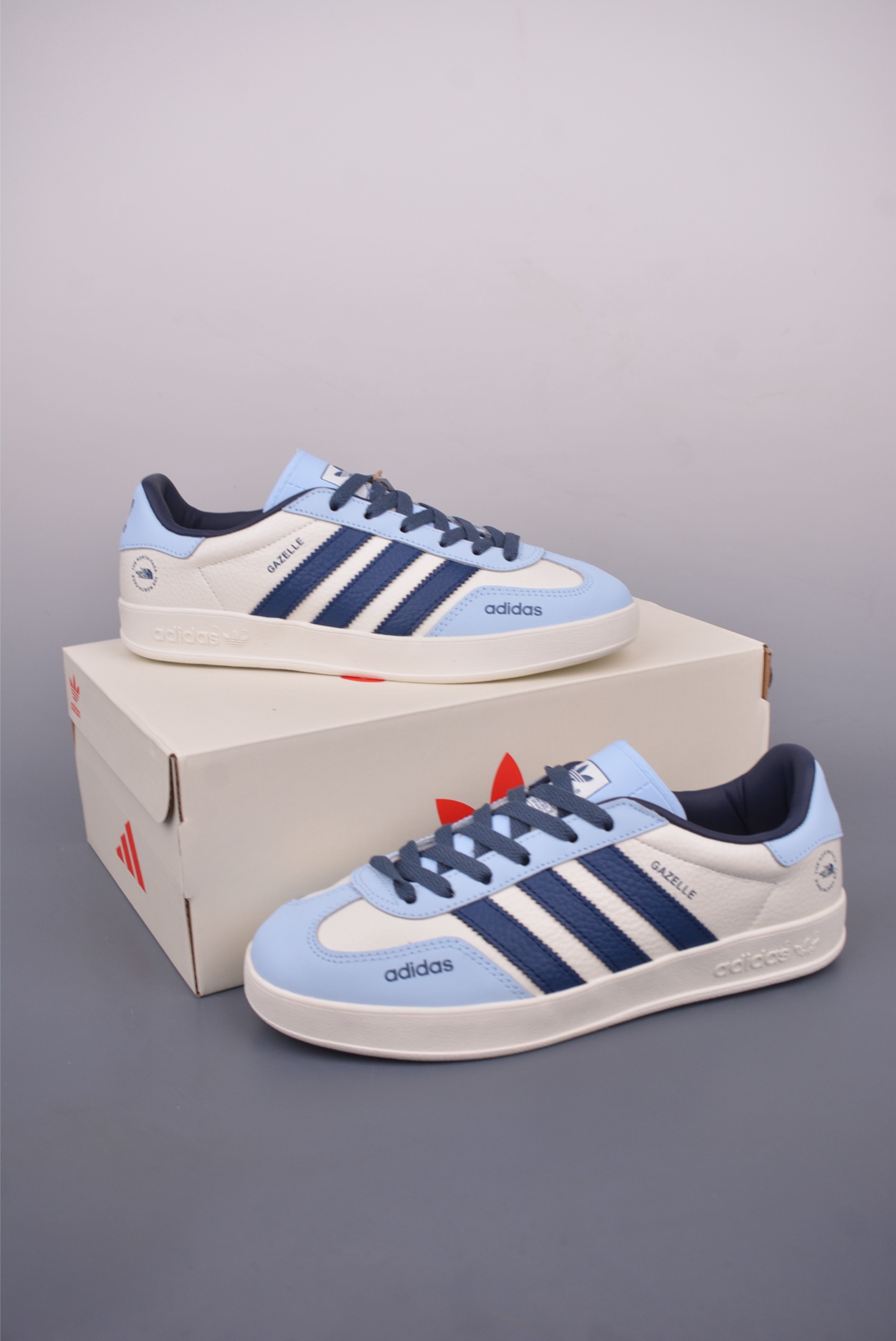 Adidas Samba OG DIY x Supreme Retro Sneakers - Comfort and Style Combined 3 i1749250922508 3387 0 2