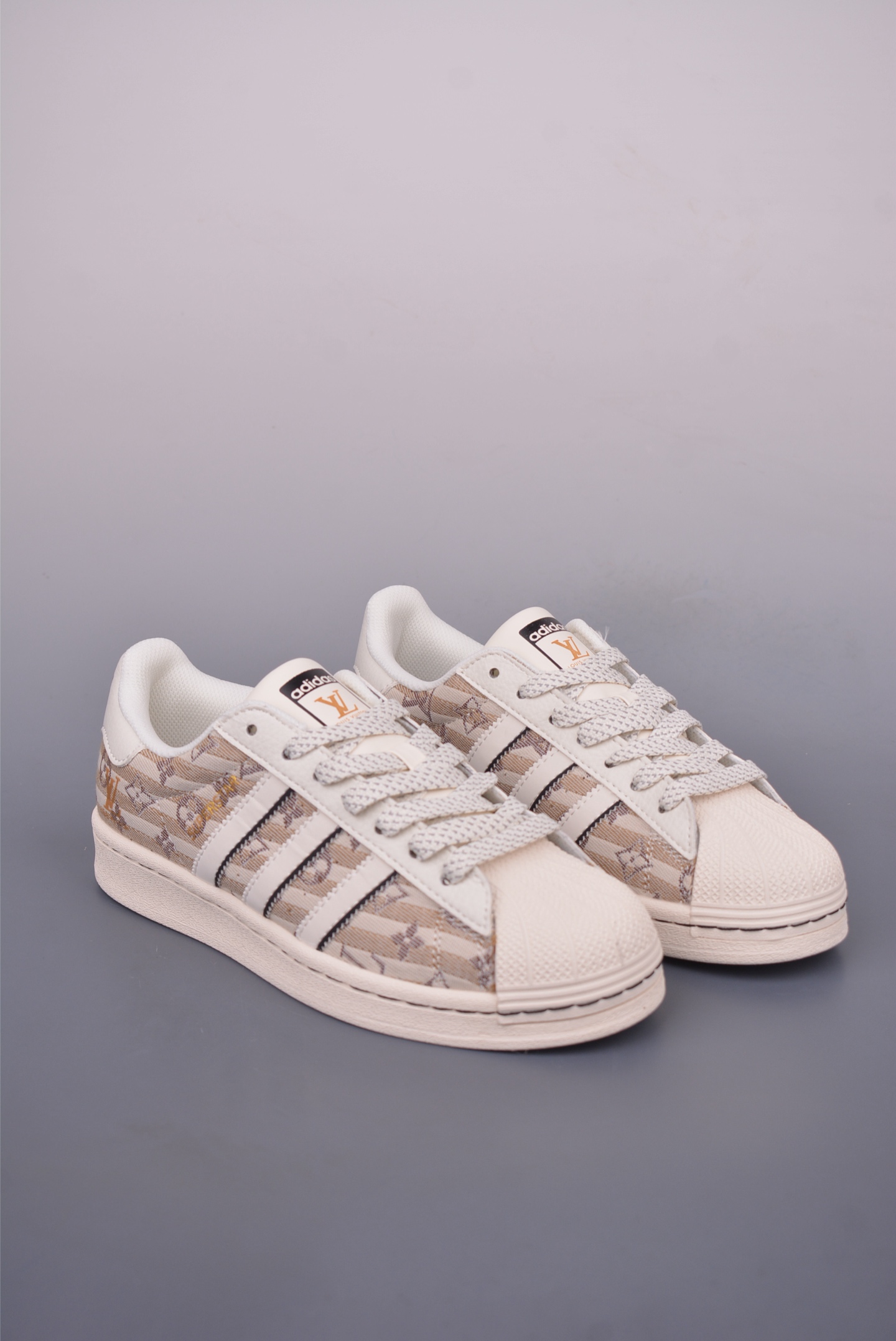 Adidas Originals Superstar 2025 - Classic Shell Toe Sneaker with DIY Detail 1 i1749250970051 3878 0 0