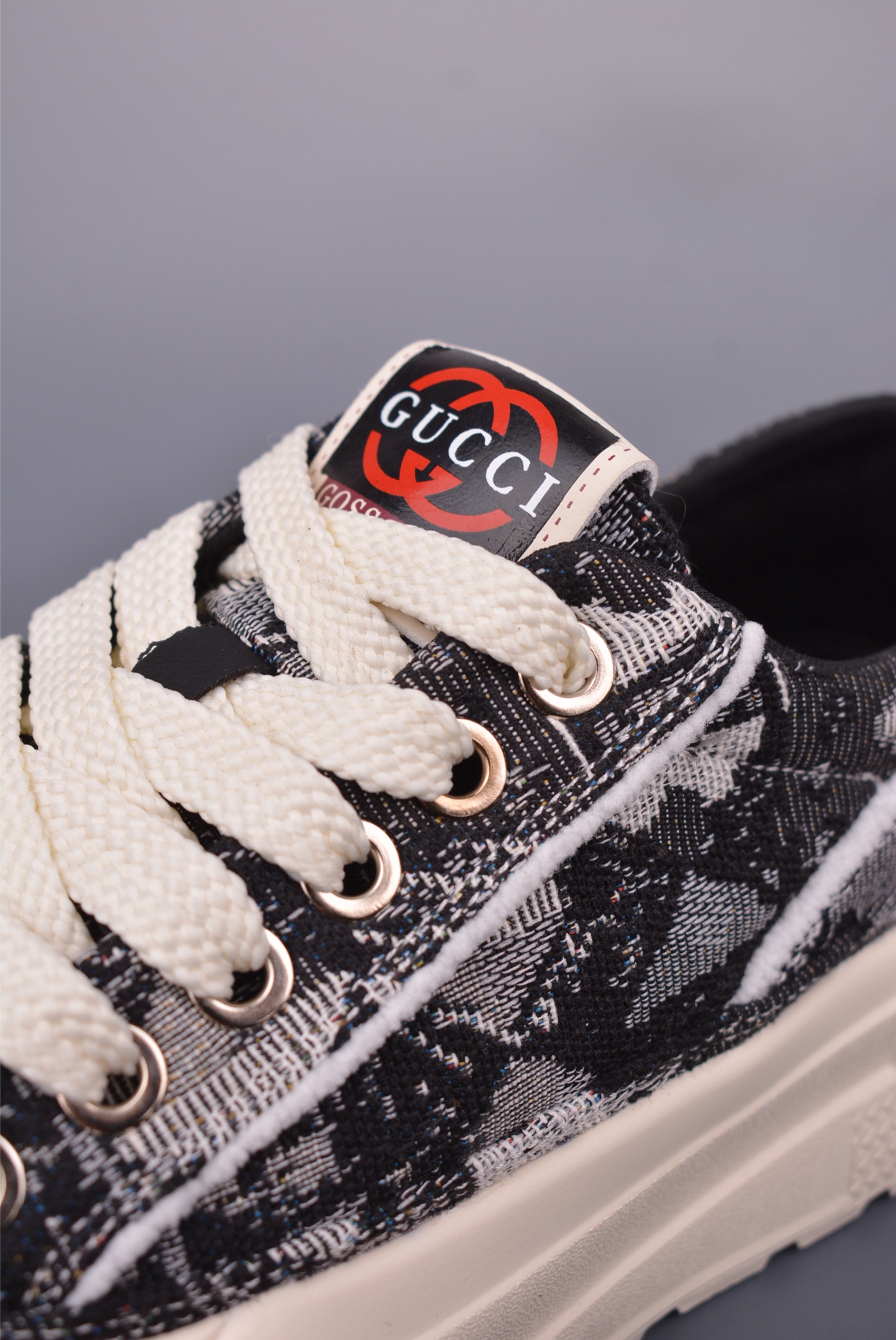 Gucci Men's Lace-Patterned Sneakers - Stylish Comfort & Durability 8 i1749251088915 3730 0 6