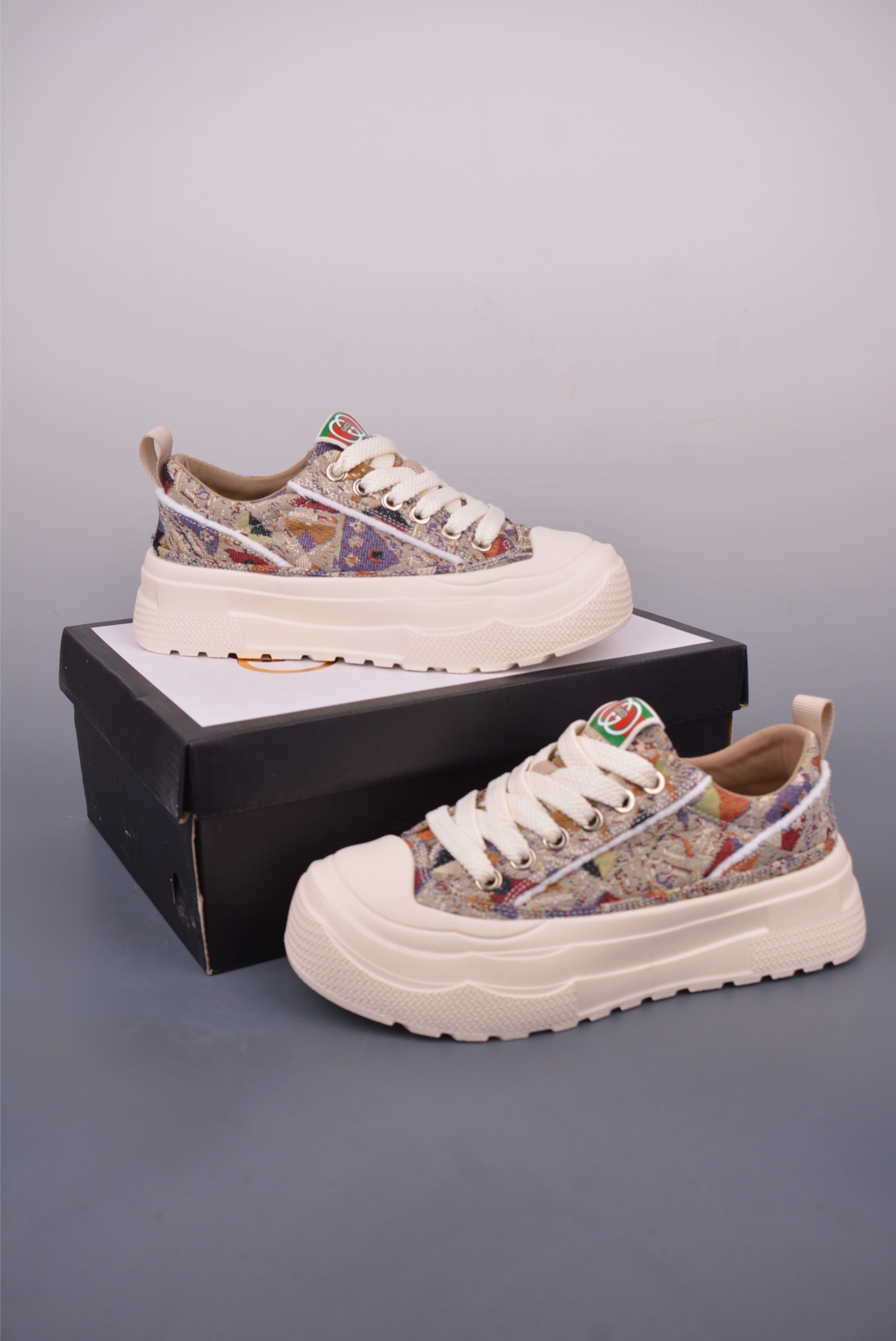 Gucci Men's Geometric Patterned Sneakers - Comfortable & Stylish, Sizes 39-44 2 i1749251101458 4531 0 0