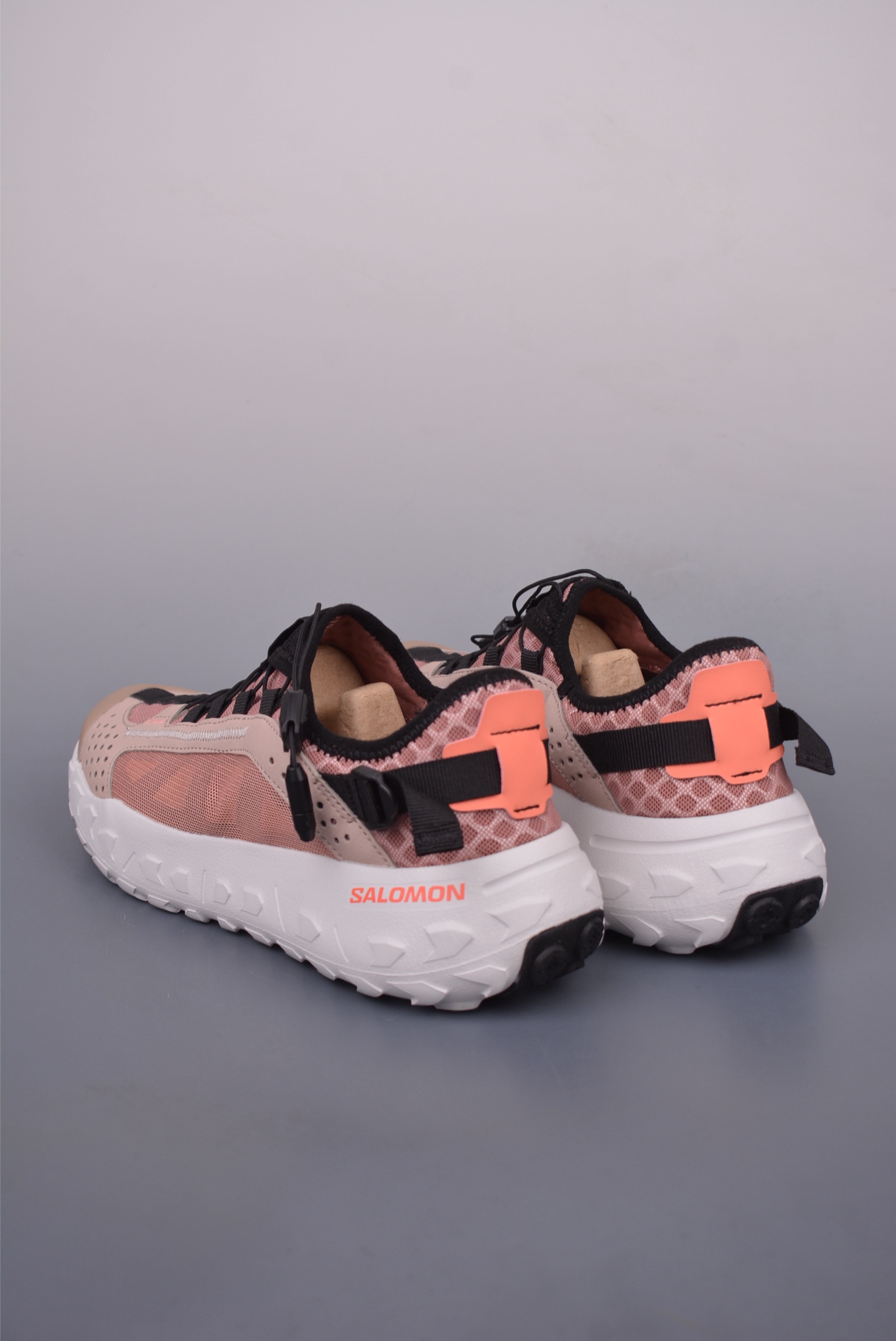 Salomon SOLAMPHIBIAN Water Shoes - Comfortable, Quick-Drying, and Stylish 2 i1749425649183 9873 0 1