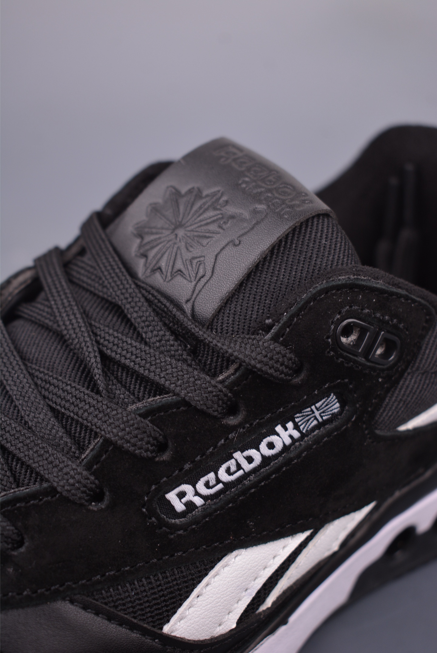 Reebok ERS World Retro Black/White Running Shoes - Fitness to Street Style 7 i1749426692066 3849 0 6