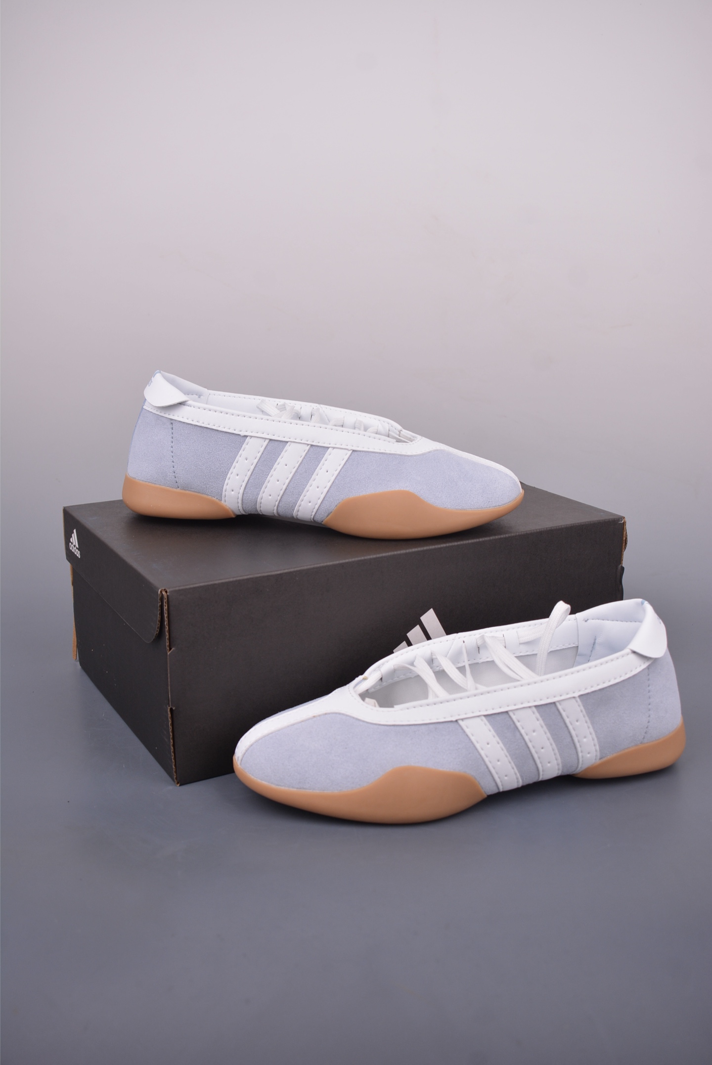 Adidas Taekwondo MEI W Ballet-Inspired Sneakers - Slip-On Comfort & Style 5 i1749426798688 1973 0 4