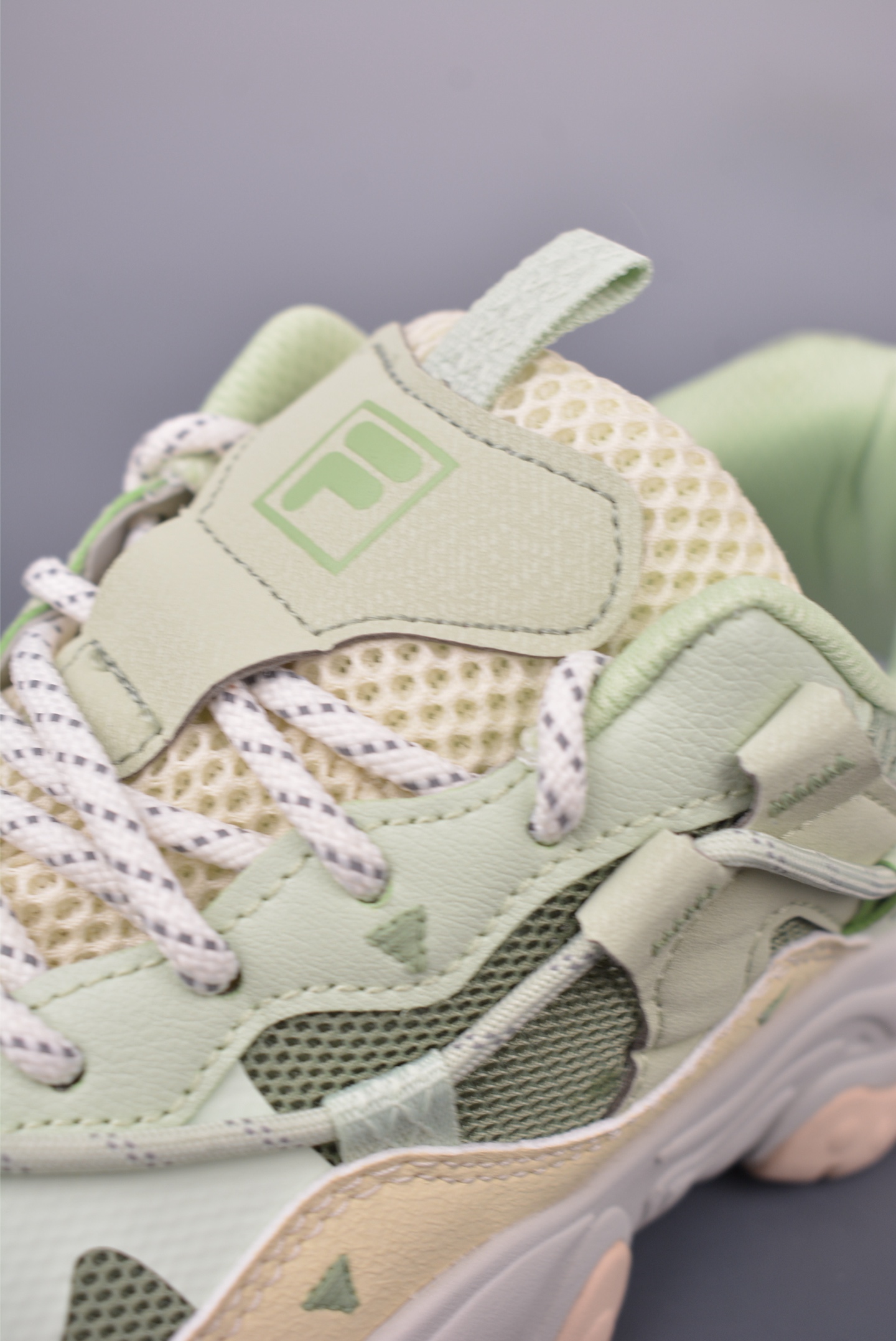 Fila Fusion Women's Fashion Chunky Sneakers - Style & Comfort Combined 8 i1749458143416 885 0 6