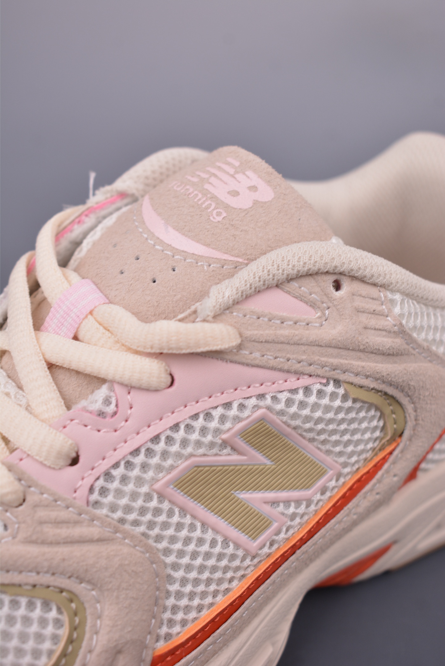 New Balance 530 Women's Retro Running Shoes - Stylish and Comfortable 8 i1749458209656 7381 0 6