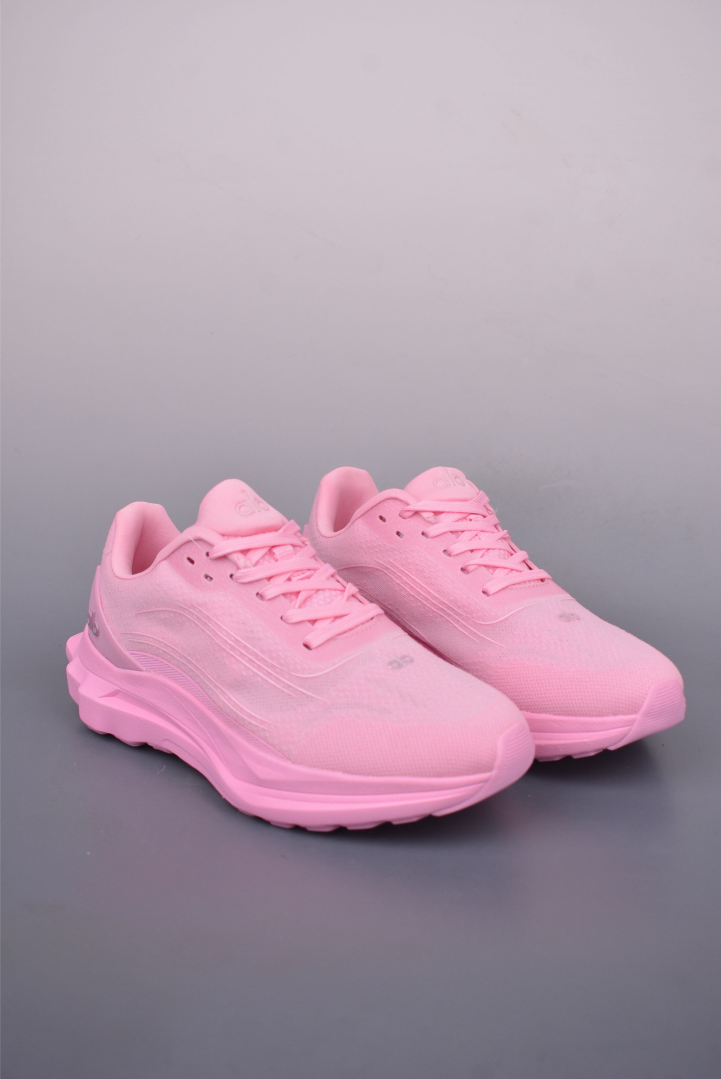 Alo Yoga Runner Mode Sneakers - Comfortable, Minimalist, Anti-Slip, Durable 1 i1749458881631 4532 0 0