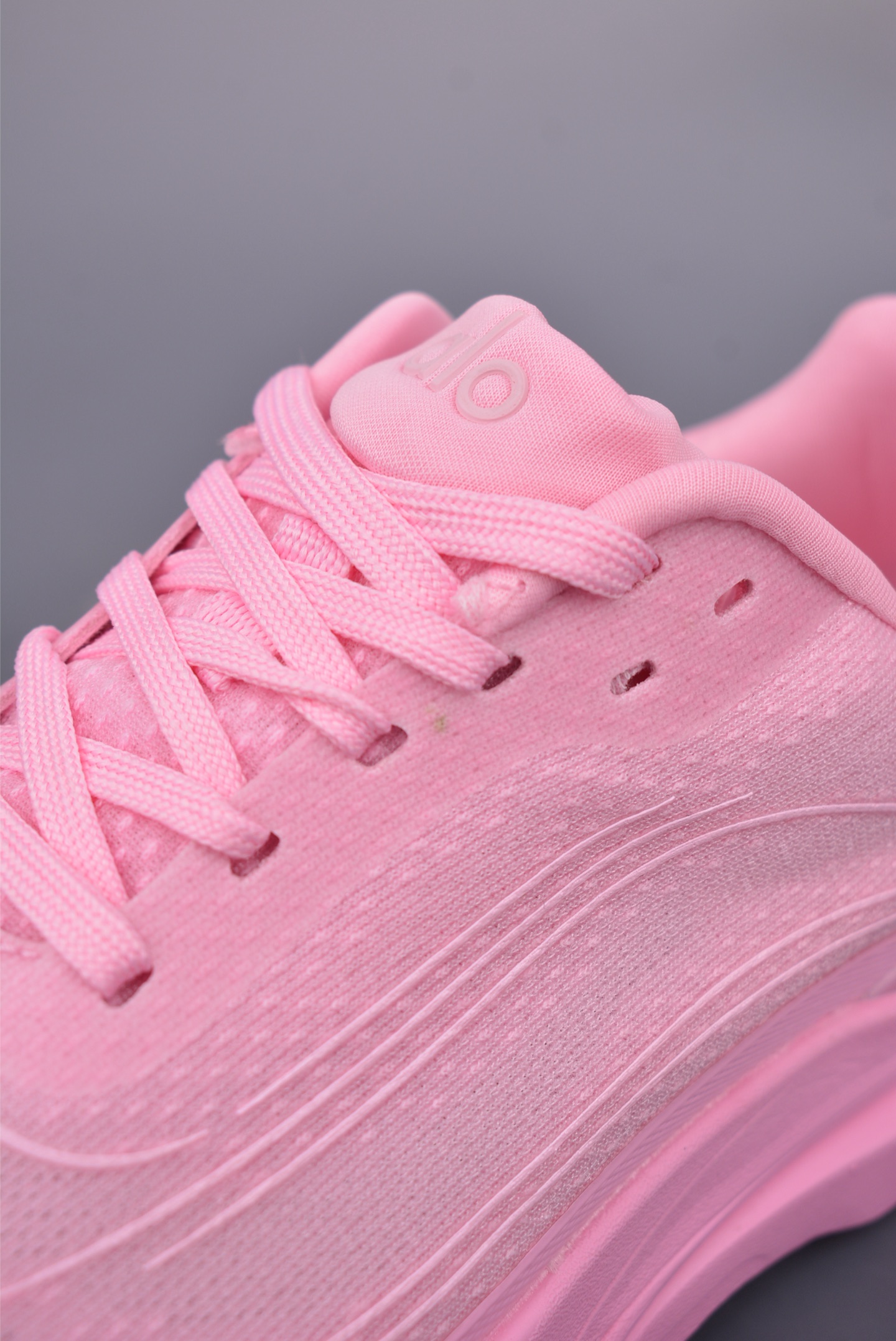 Alo Yoga Runner Mode Sneakers - Comfortable, Minimalist, Anti-Slip, Durable 7 i1749458883105 7649 0 6