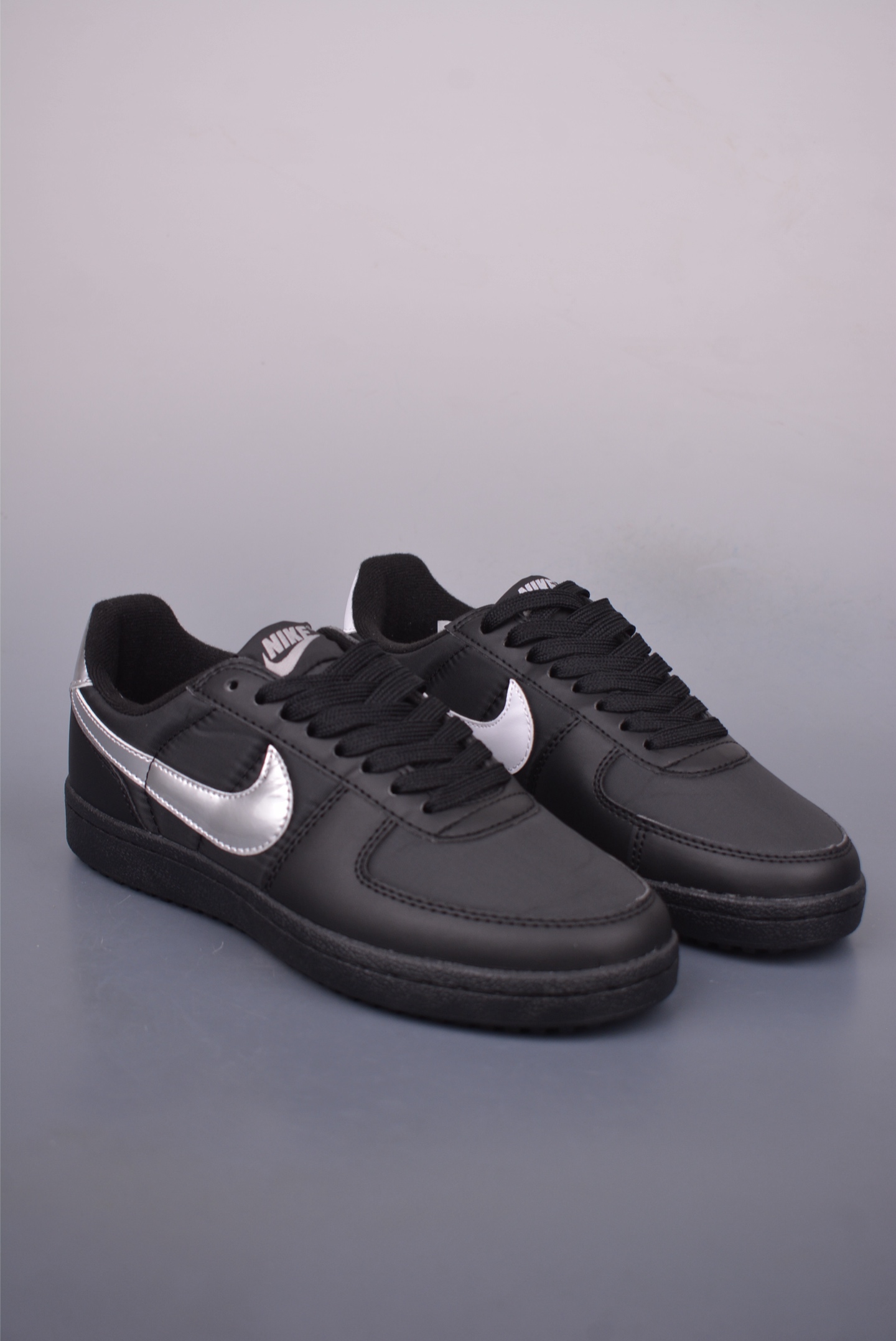Nike Field General 82: Retro Low-Top Sneakers with Iconic Swoosh Design 2 i1749459130749 977 0 0