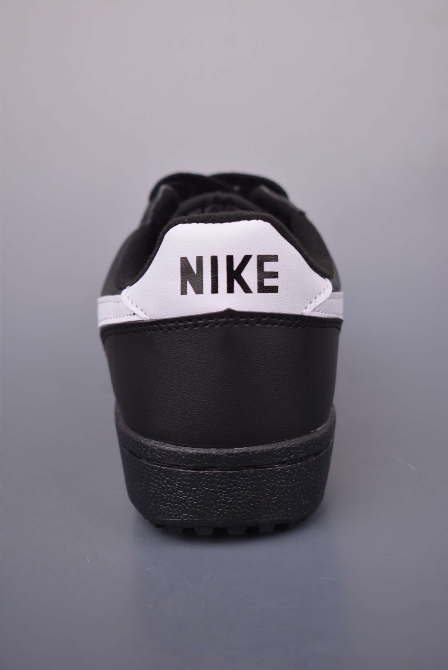 Nike Field General 82: Retro Low-Top Sneakers with Iconic Swoosh Design 5 i1749459130759 5680 0 3