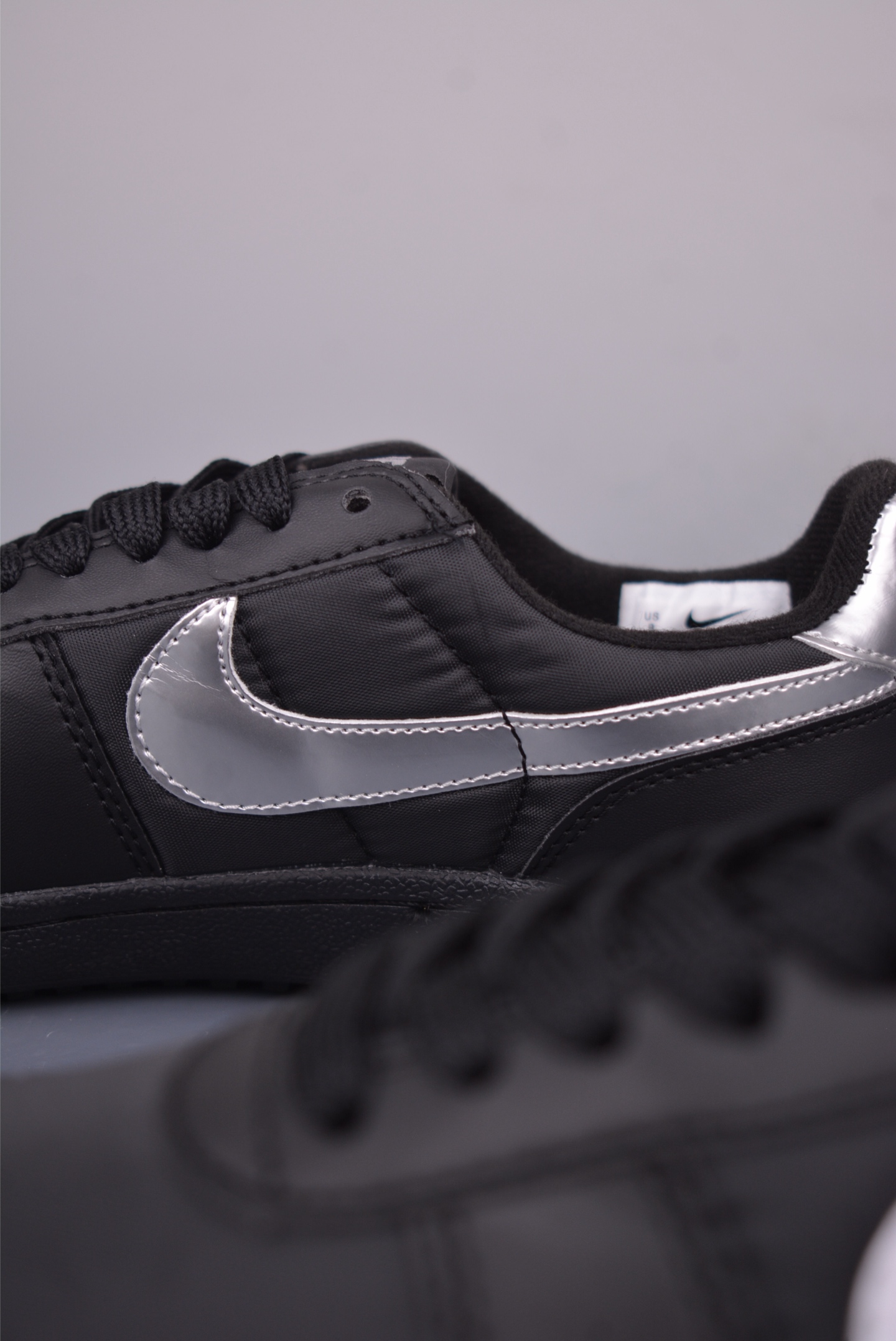 Nike Field General 82: Retro Low-Top Sneakers with Iconic Swoosh Design 9 i1749459130792 4537 0 7