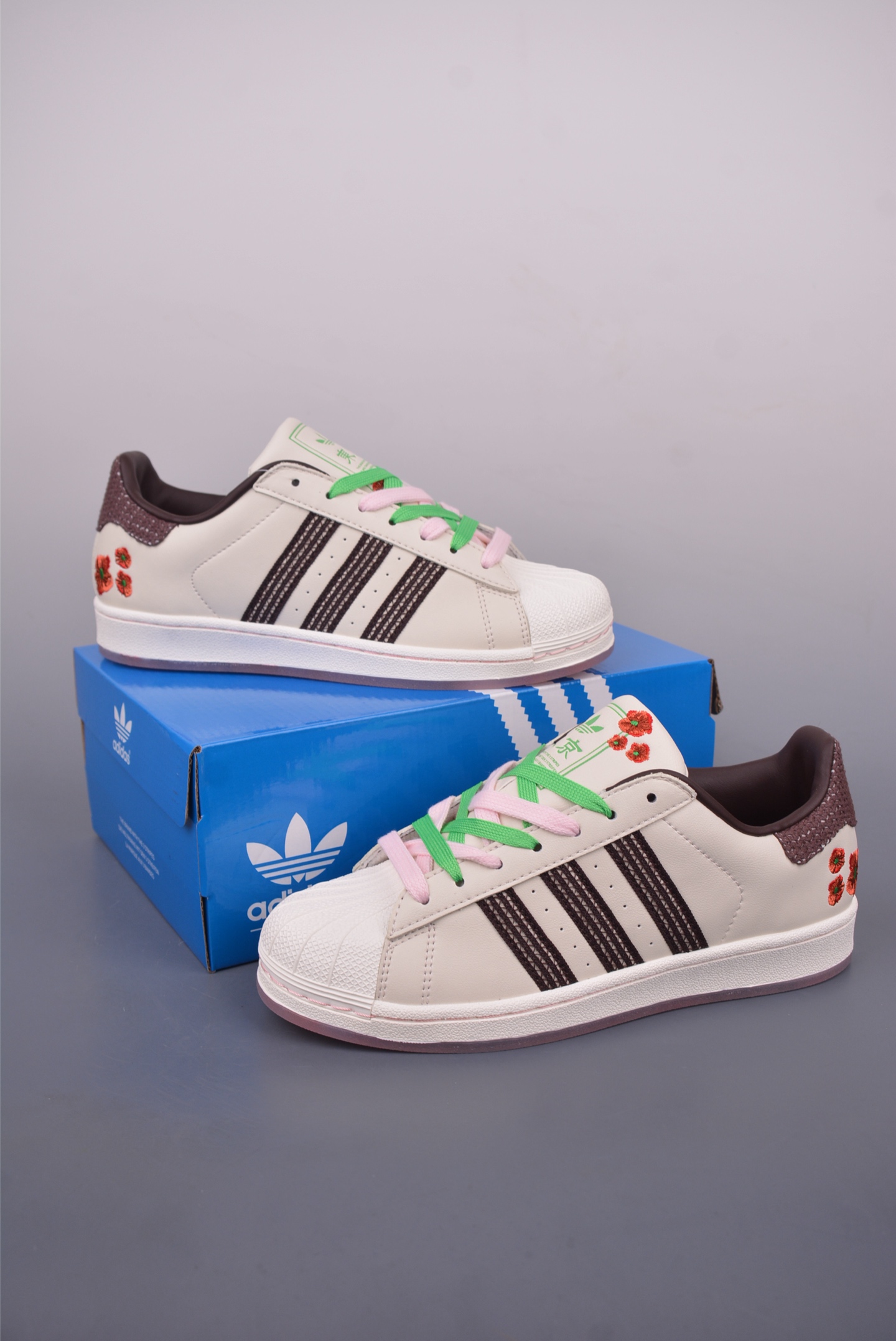 Adidas Originals Superstar 2025: Classic Style with a Modern Twist 5 i1749459323753 2218 0 4