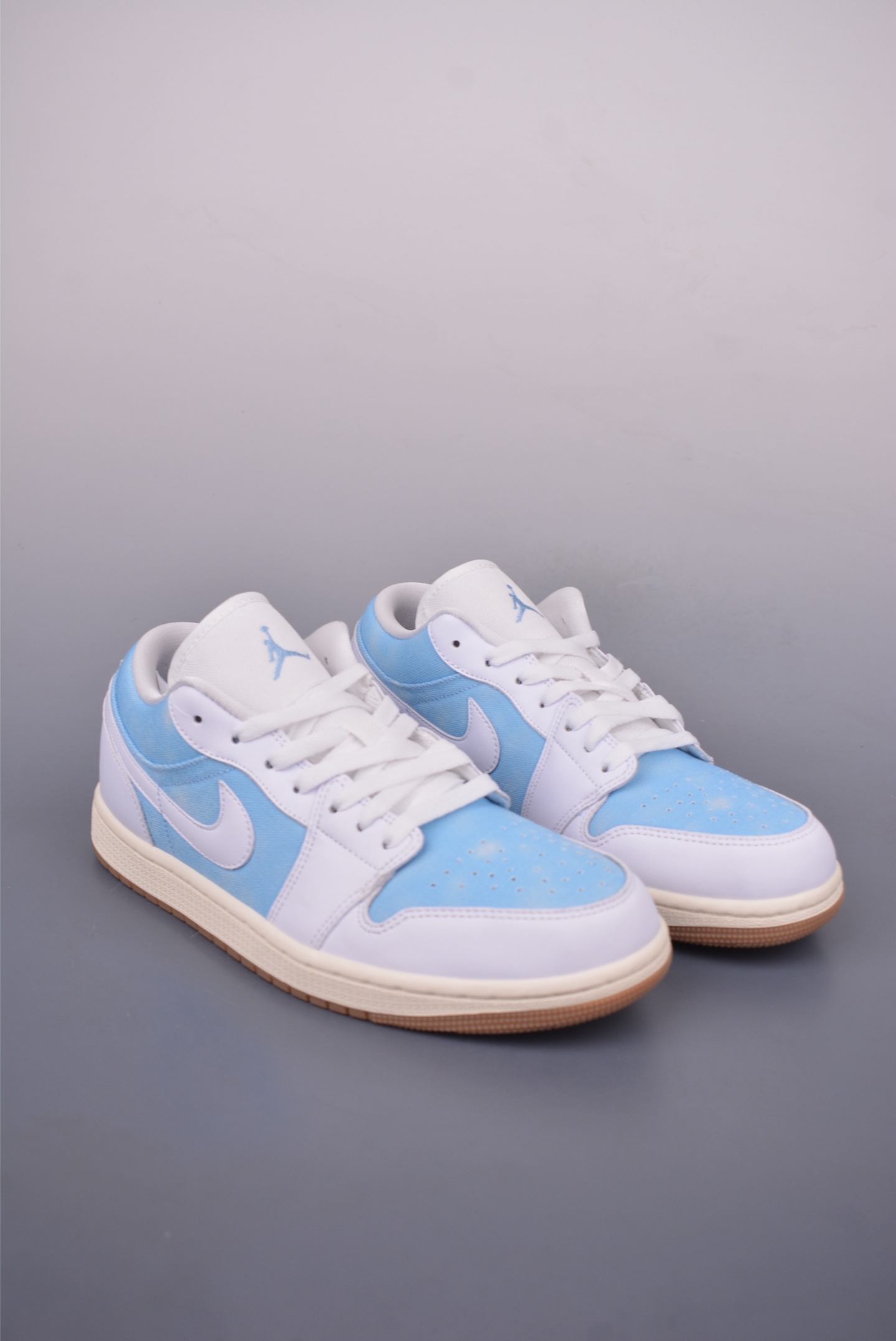 Air Jordan 1 Low Blue White Casual Sneakers HQ2004 1 i1749461262949 7448 0 0