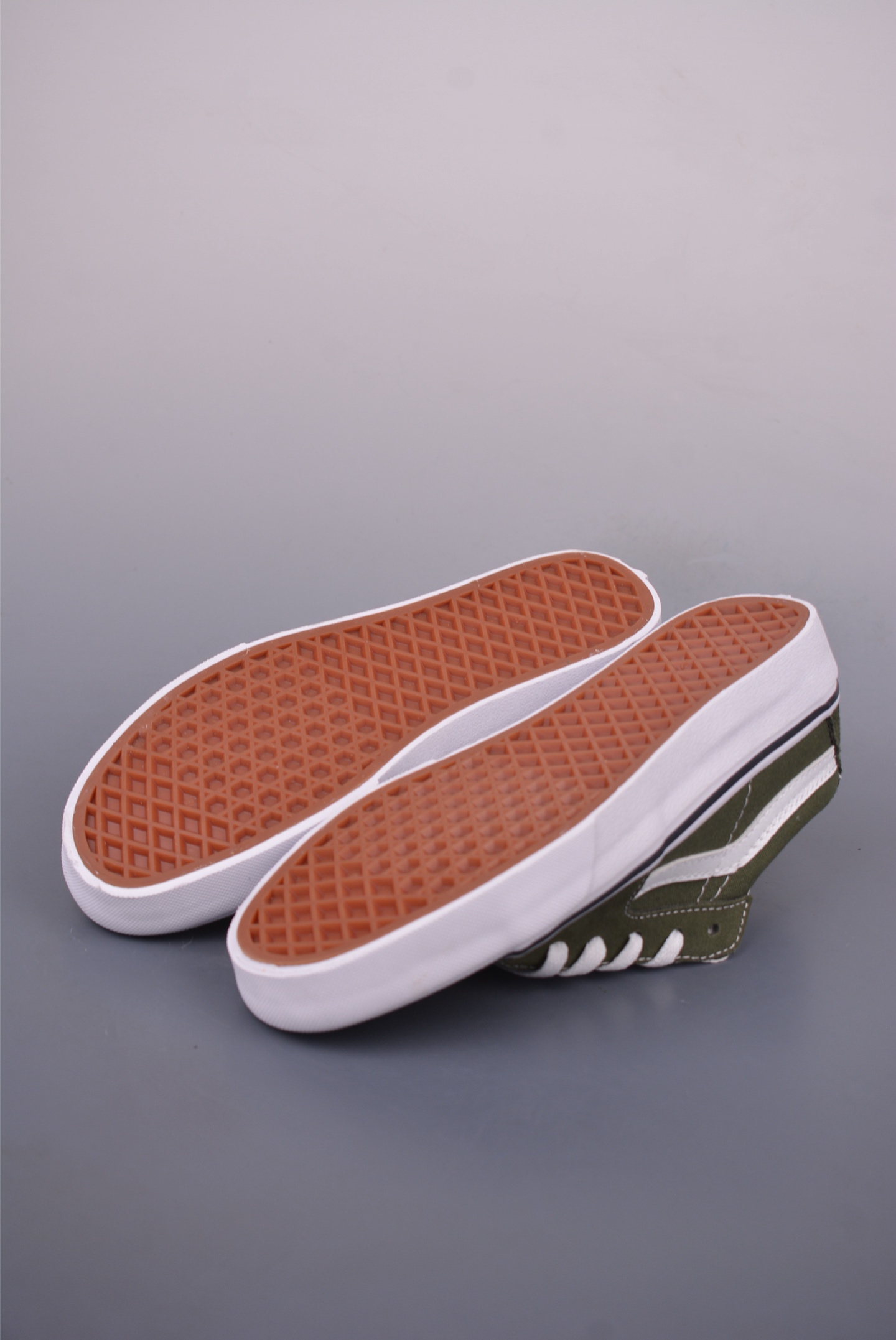 Vans SK8-Low Grass Green Canvas Sneakers, White Stripe, Low Top, Vulcanized 3 i1749461625465 6753 0 2