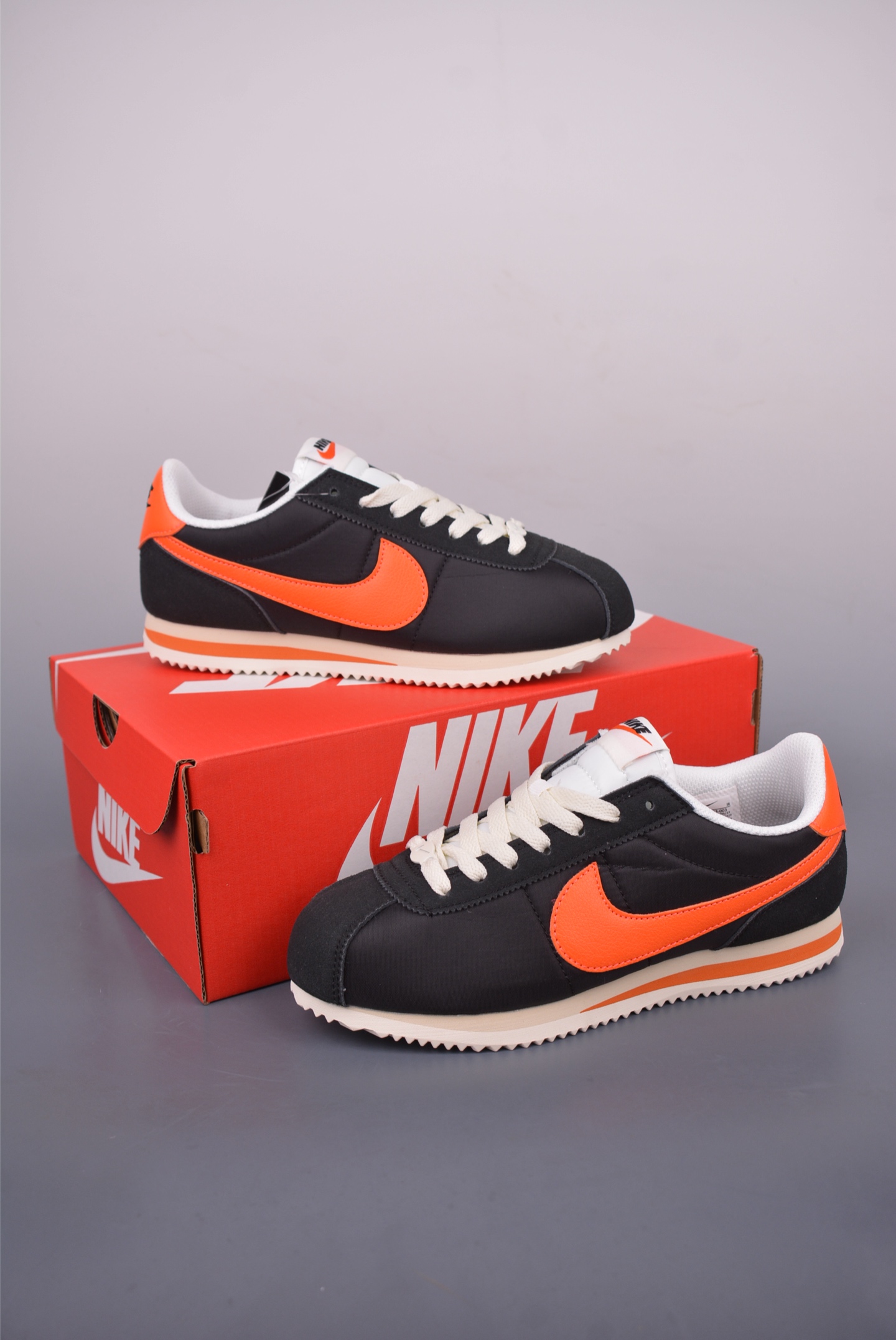 Nike Classic Cortez Leather Sneakers - Black/Orange, Classic Style, Comfort 5 i1749509398651 8446 0 4