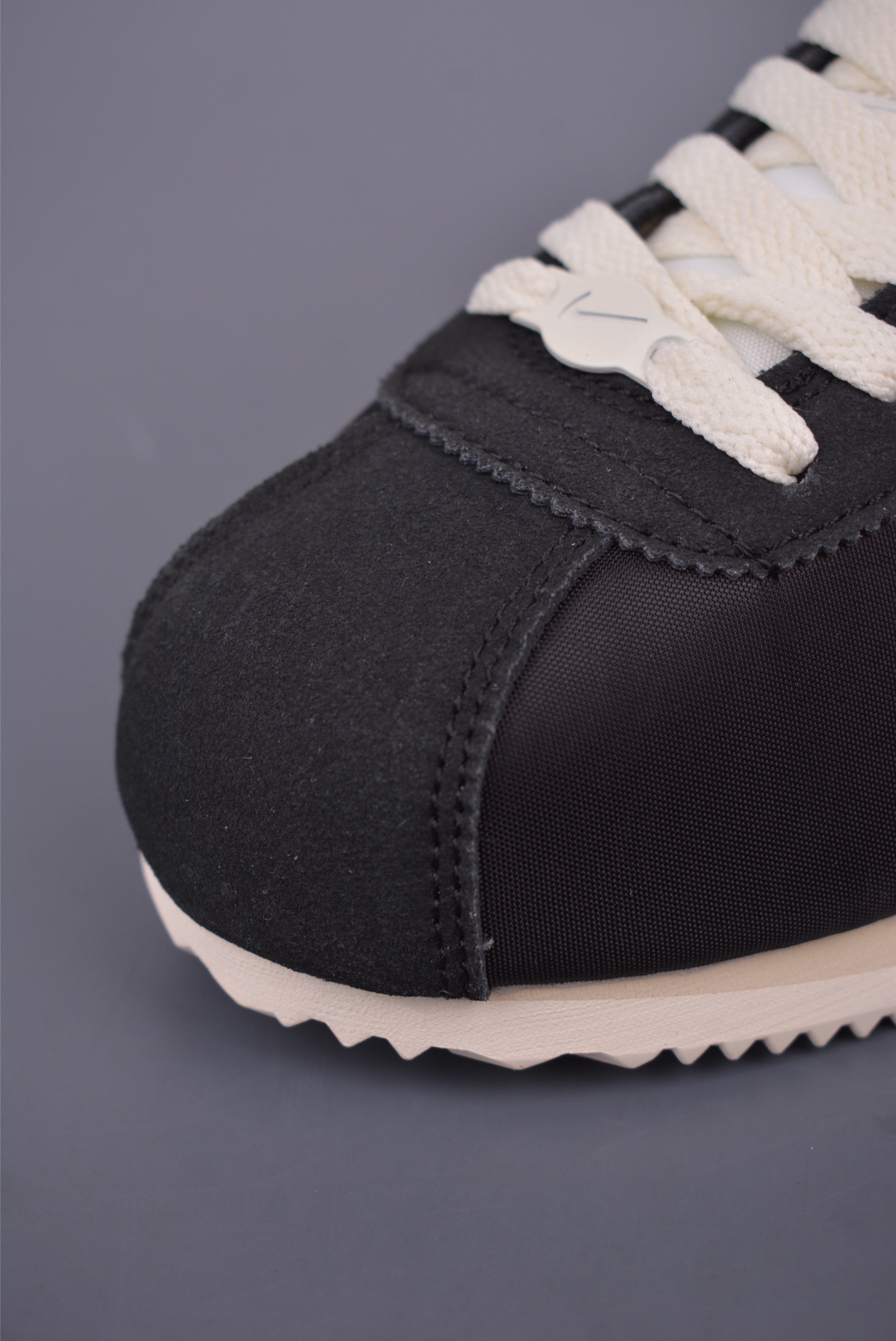 Nike Classic Cortez Leather Sneakers - Black/Orange, Classic Style, Comfort 6 i1749509401874 8190 0 5