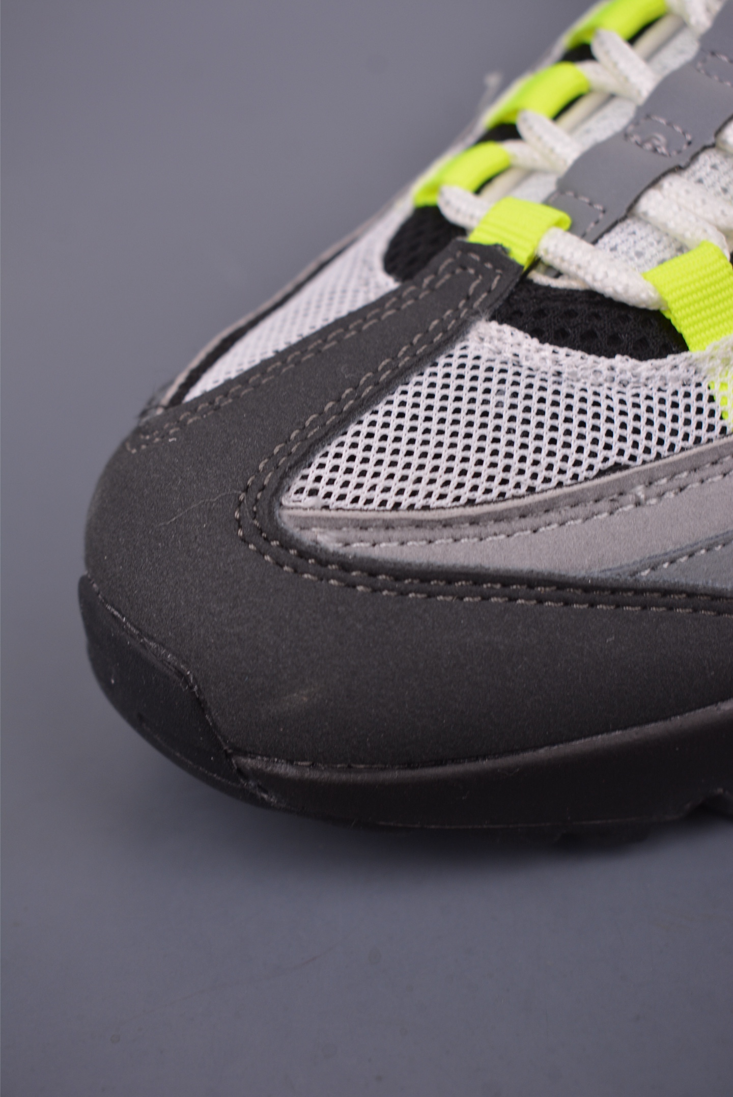 Nike Air Max 95: Iconic Design, Ultimate Comfort, Stylish Sneakers 7 i1749509442241 7282 0 5