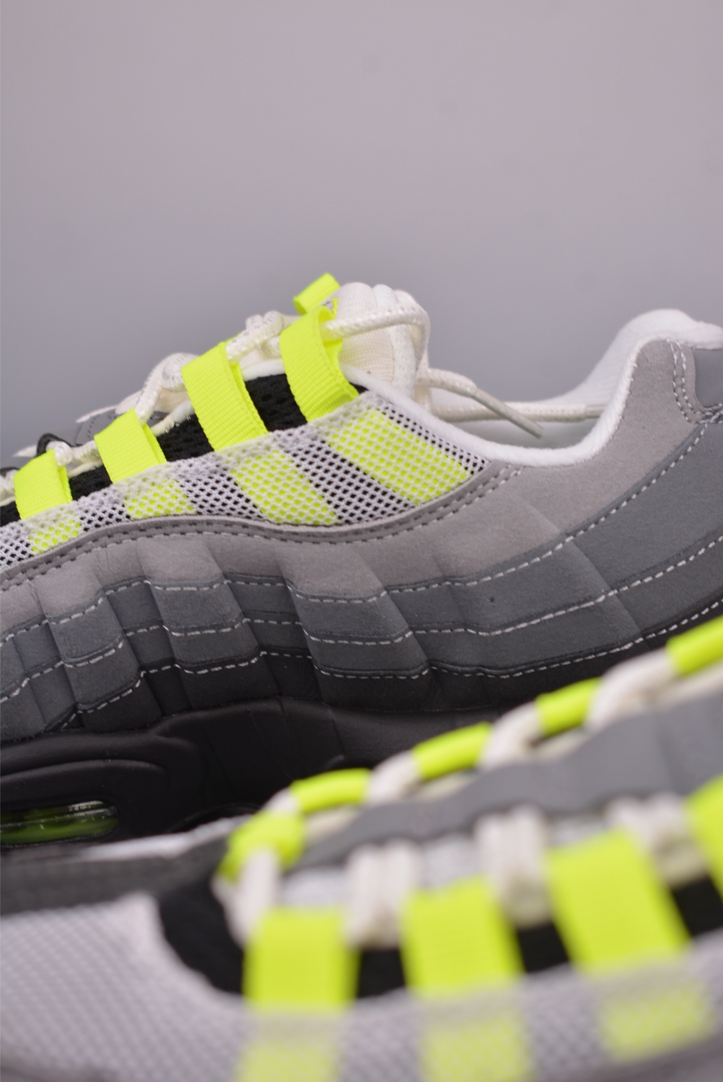 Nike Air Max 95: Iconic Design, Ultimate Comfort, Stylish Sneakers 9 i1749509444310 9028 0 7