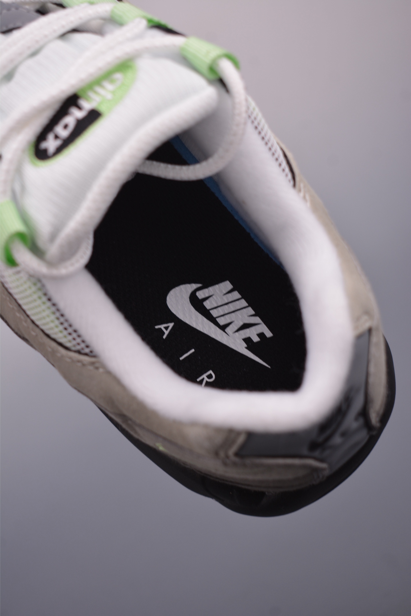 Nike Air Max 95: Iconic Design, Cushioned Comfort, and Versatile Style 10 i1749509504877 5157 0 8