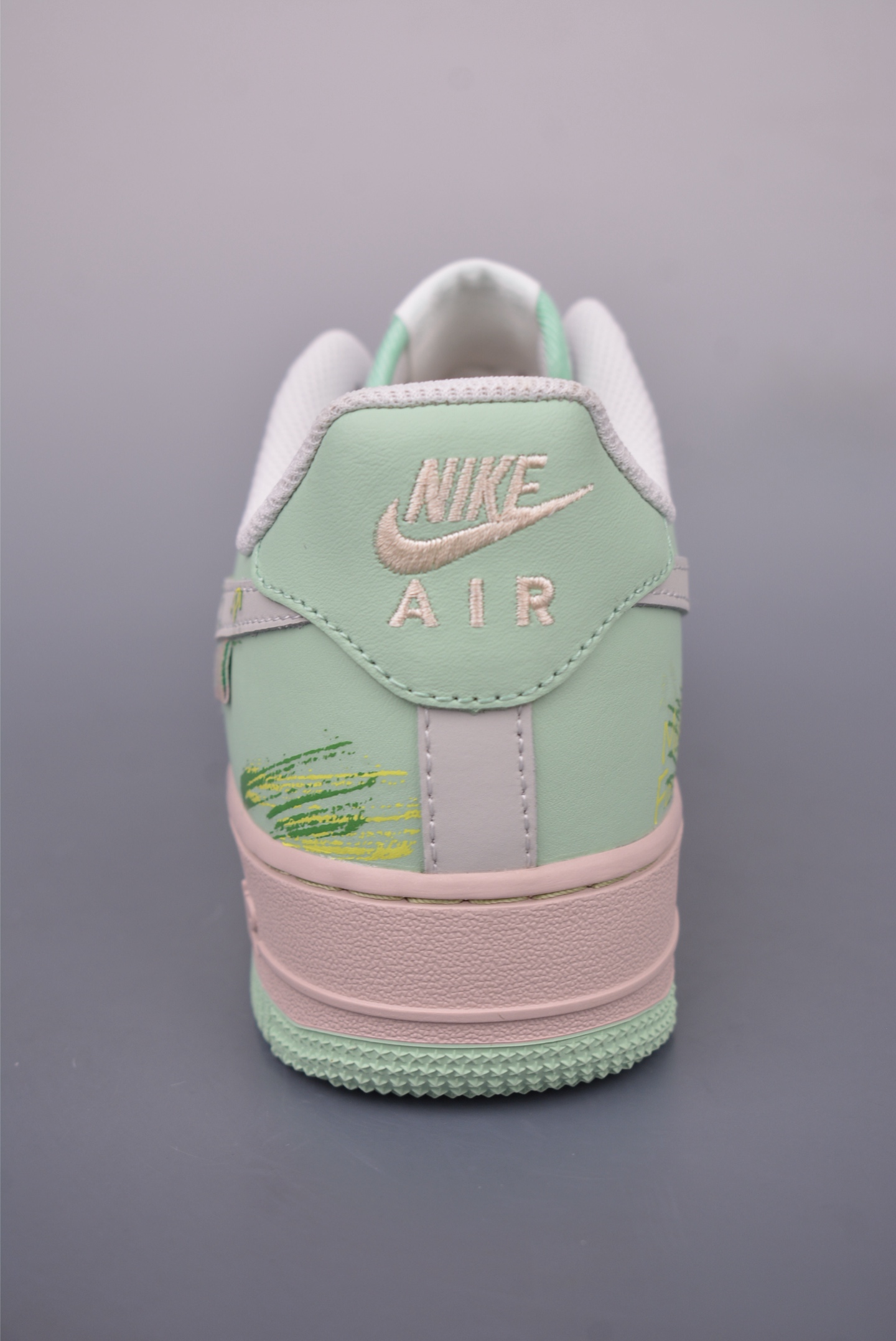 Nike Air Force 1 Low Graffiti Bear Sneakers - DB3310 990K 4 i1749512104046 6563 0 3