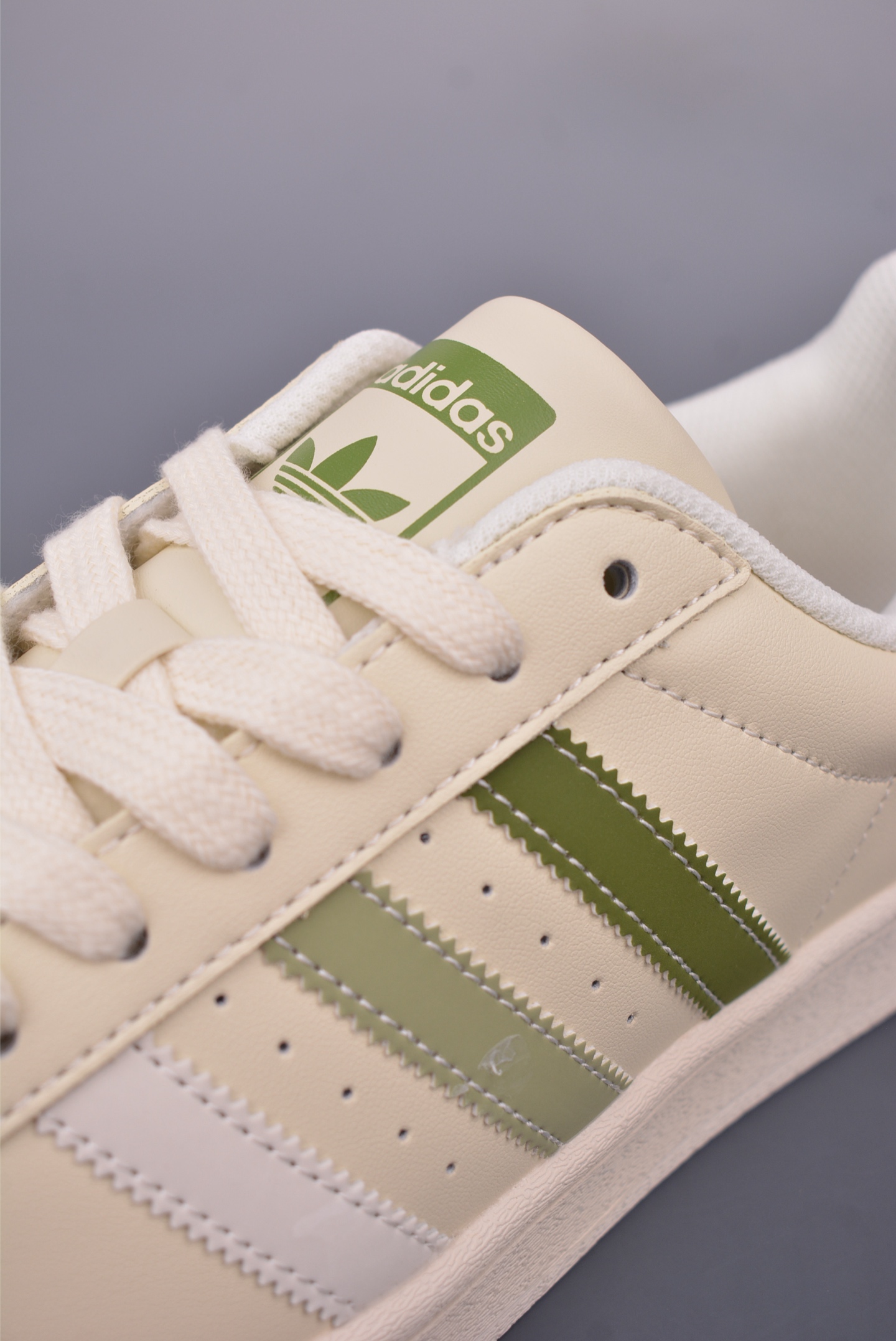 Adidas Originals Superstar 2025: Premium Leather, Iconic Shell Toe Design 8 i1749512359038 6386 0 6