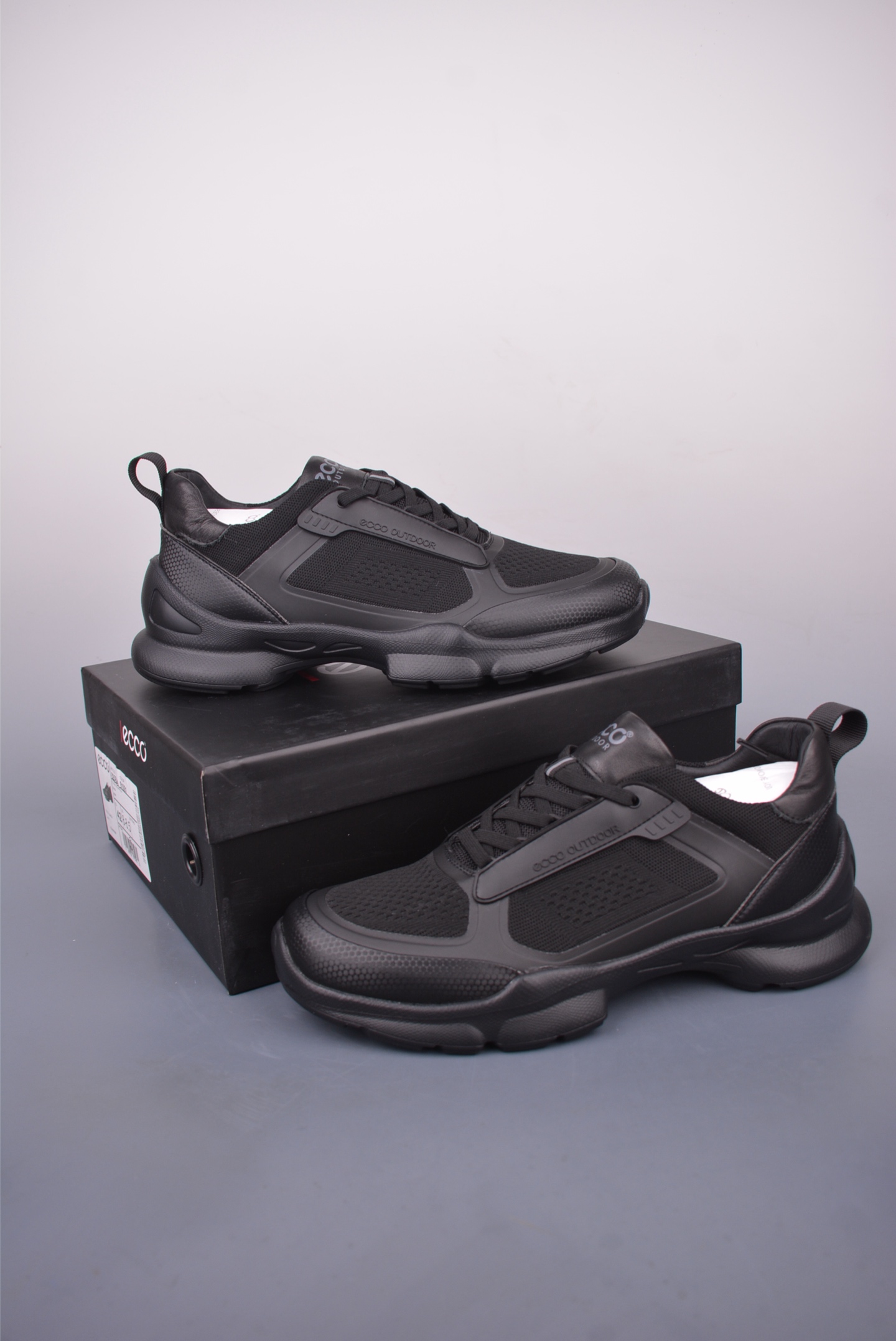 ECCO爱步老爹鞋男士夏季新款 飞织网面百搭潮流户外运动鞋 825864