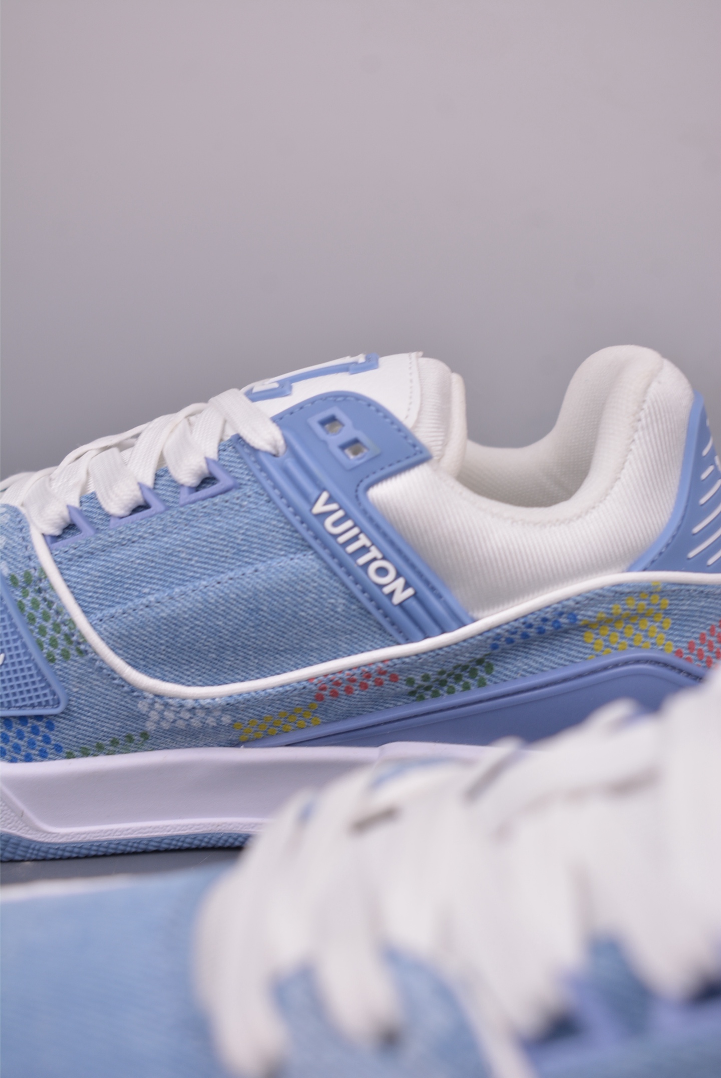 Louis Vuitton Trainer Limited Edition Sneakers - Italian Leather, Perfect Details 9 i1749592367509 9736 0 7