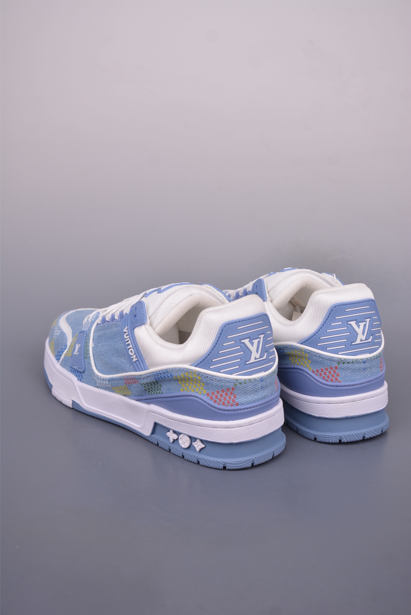Louis Vuitton Trainer Limited Edition Sneakers - Italian Leather, Perfect Details 3 i1749592369328 8888 0 1