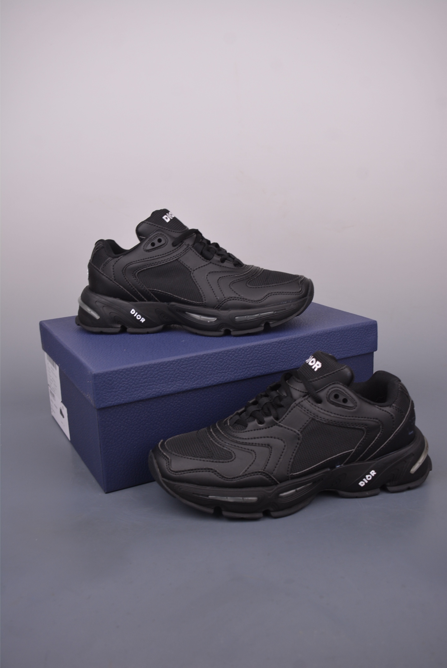 Dior CD1 Low-Top Sneakers, Lightweight Rubber Sole, Breathable Mesh - Black 5 i1749592423577 3824 0 4