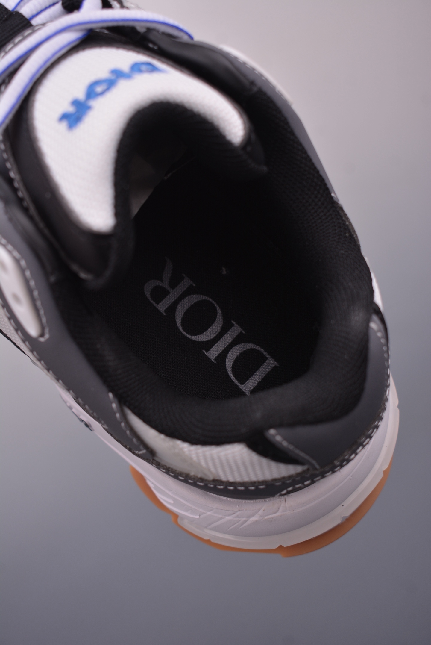 Dior CD1 Low-Top Mesh Sneakers: Stylish, Lightweight & Comfortable Design 9 i1749592440843 8181 0 8