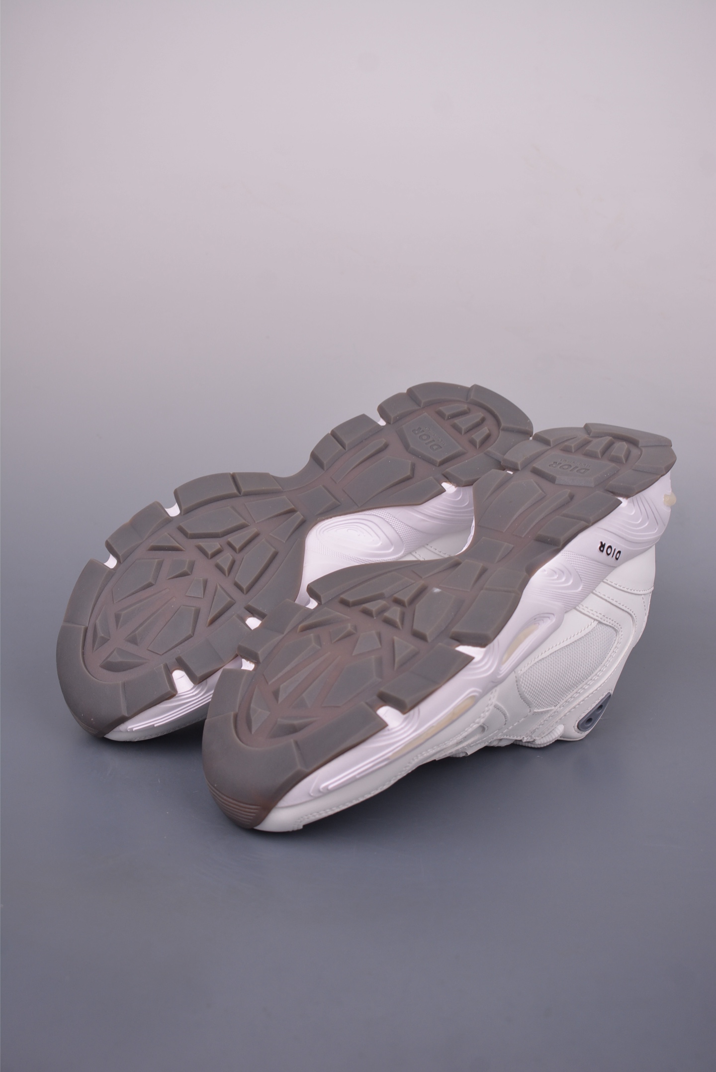 Dior CD1 Low-Top White Mesh Sneakers with 'DIOR' Logo, Sizes 40-45 4 i1749592456313 7682 0 2