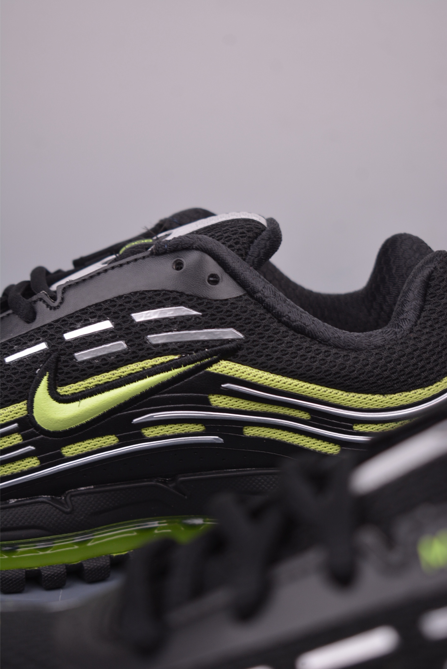 Comme Des Garcons Homme Plus x Nike Air Max TL 2.5 Black/Lime Sneakers 9 i1749592593137 8181 0 7
