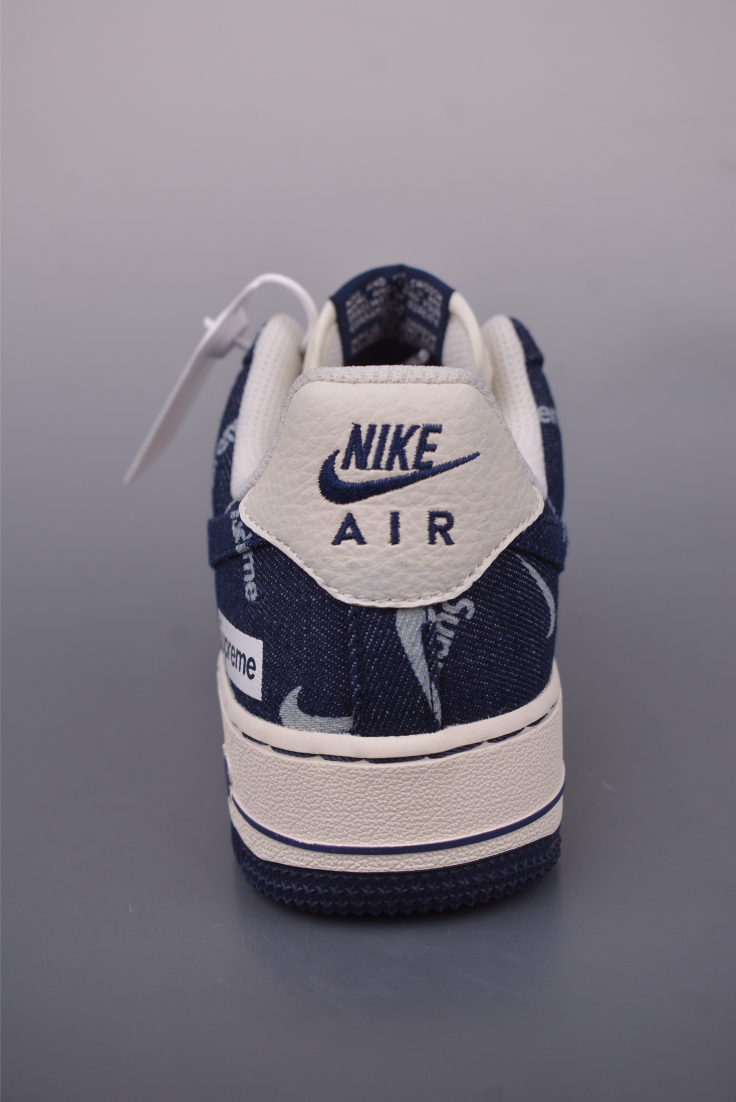 Nike Air Force 1 Low Supreme Collab - Authentic Design, Perfect Fit 5 i1749593147995 9519 0 3