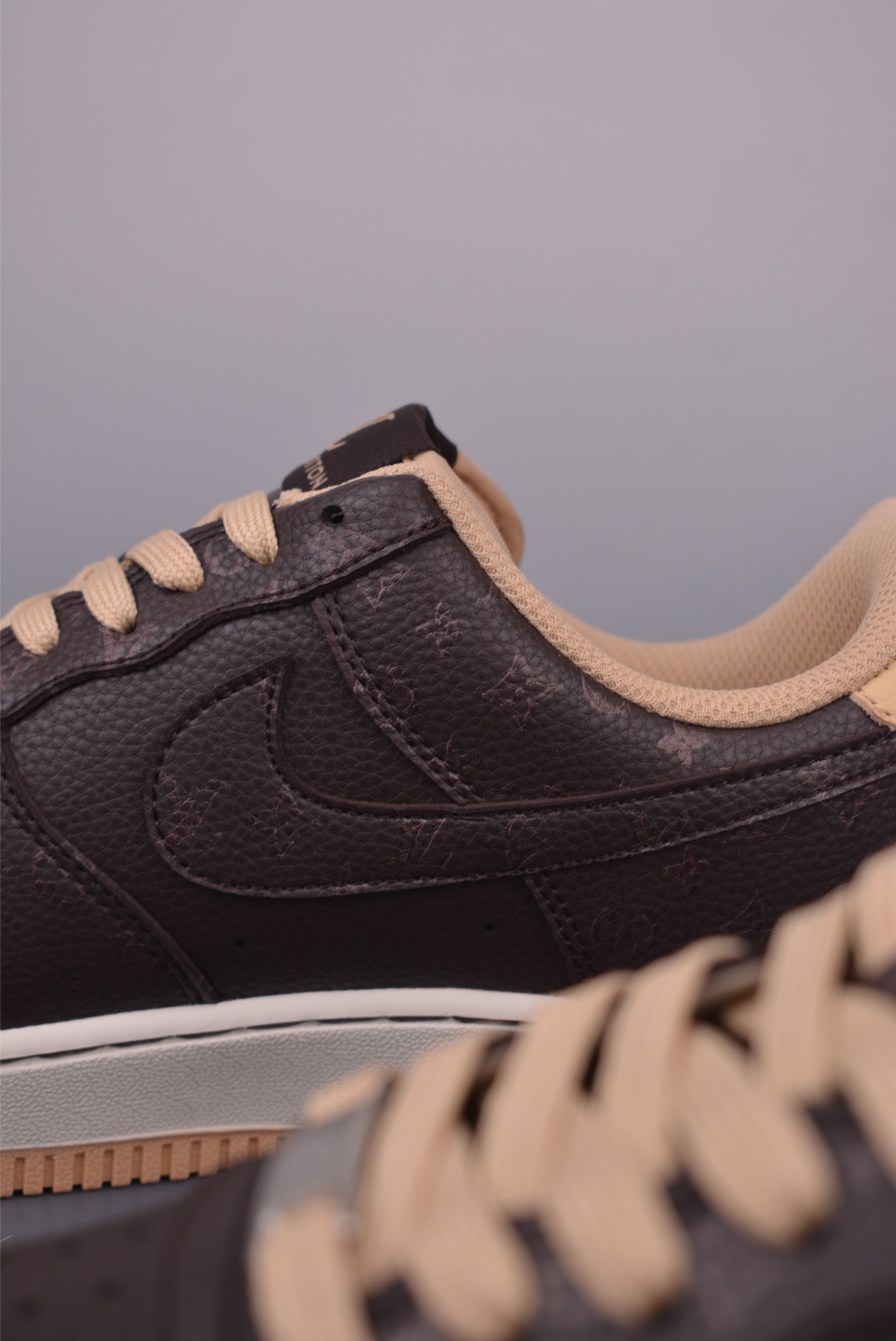 Nike Air Force 1 Low Louis Vuitton Collab Sneakers - Limited Edition 8 i1749593291133 8129 0 7