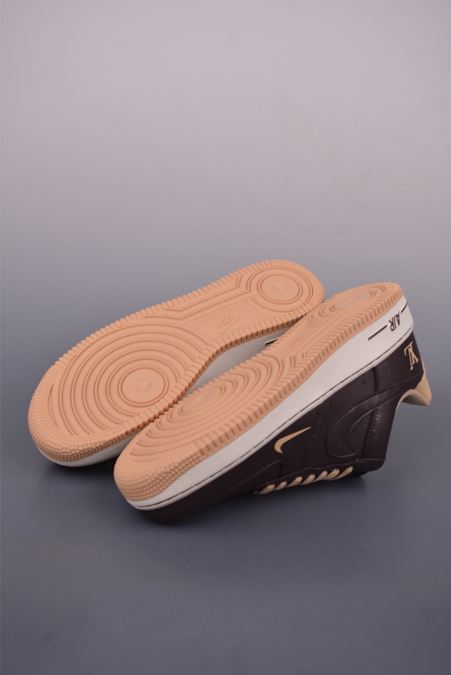 Nike Air Force 1 Low Louis Vuitton Collab Sneakers - Limited Edition 3 i1749593295187 7261 0 2